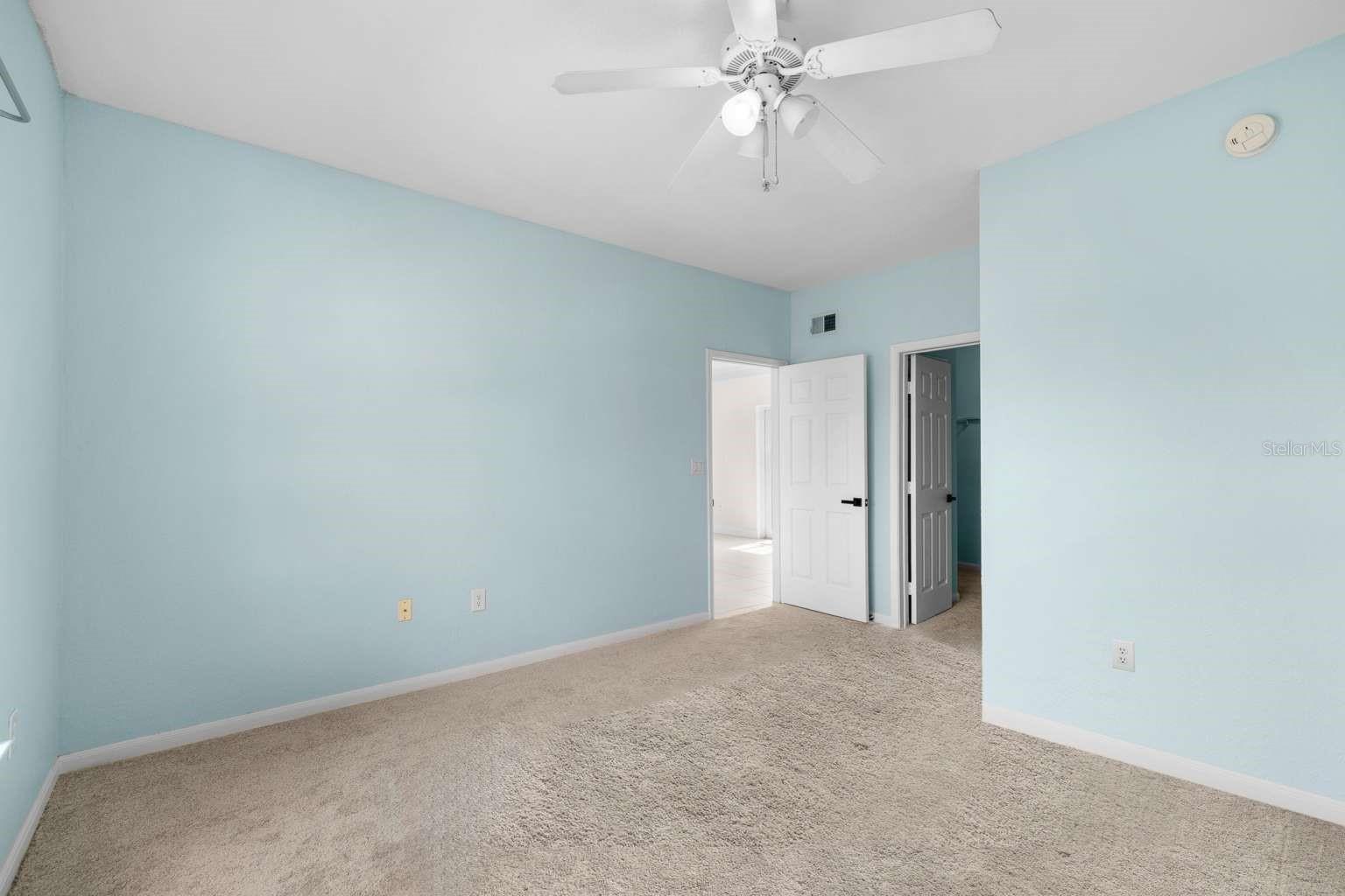 4336 BAYSIDE VILLAGE DR #201, TAMPA, FL, 33615