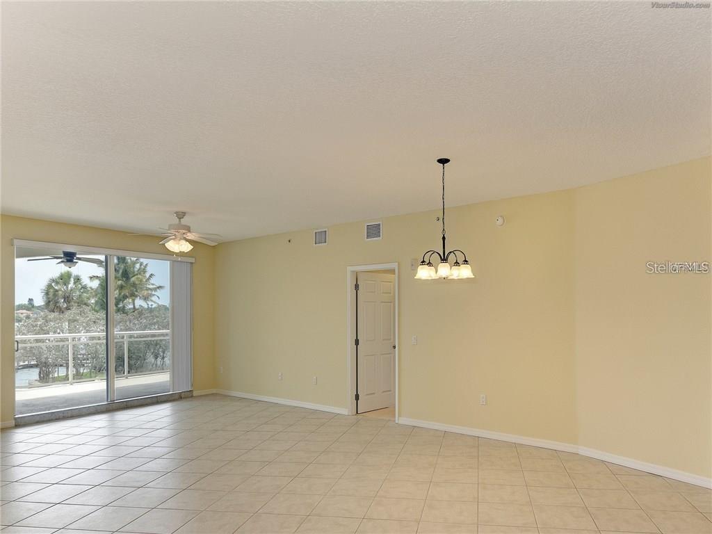 516 TAMIAMI TRL S #202, NOKOMIS, FL, 34275