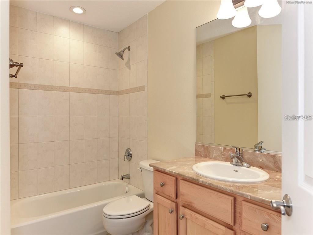 516 TAMIAMI TRL S #202, NOKOMIS, FL, 34275