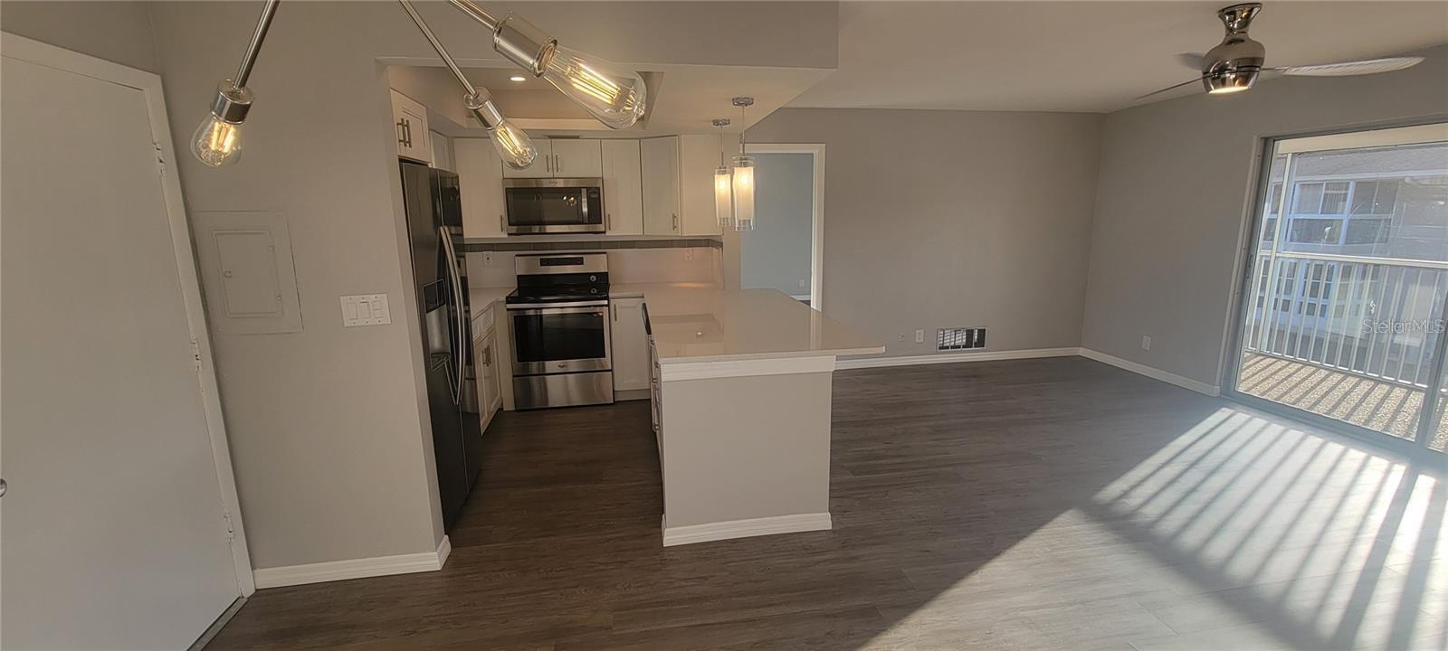 3751 S SCHOOL AVE #19, SARASOTA, FL, 34239