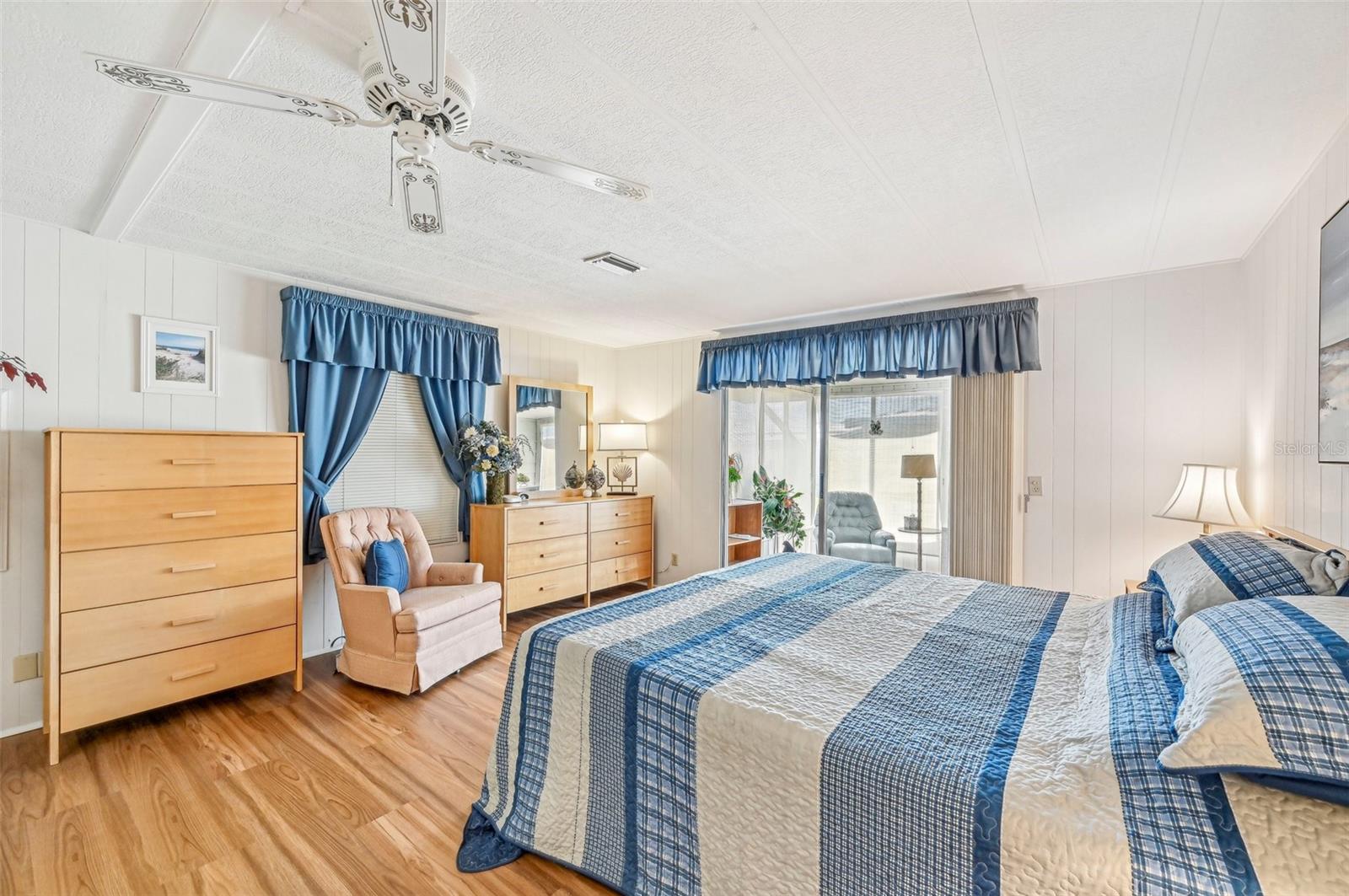 10 S ESPLANADE ST, ENGLEWOOD, FL, 34223