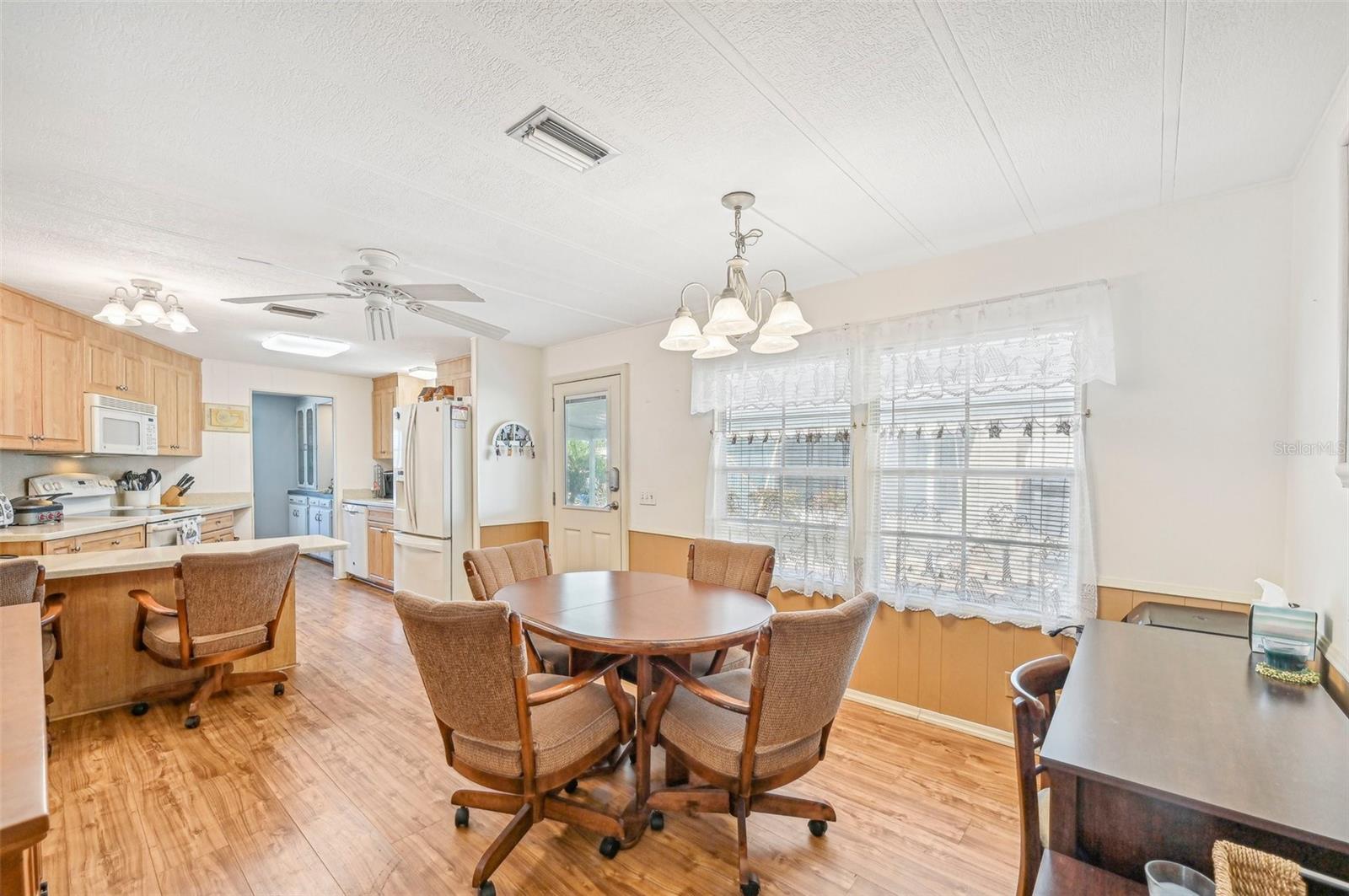 10 S ESPLANADE ST, ENGLEWOOD, FL, 34223