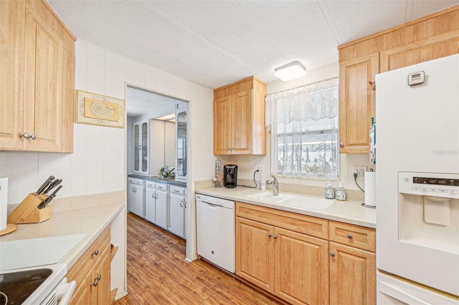 10 S ESPLANADE ST, ENGLEWOOD, FL, 34223
