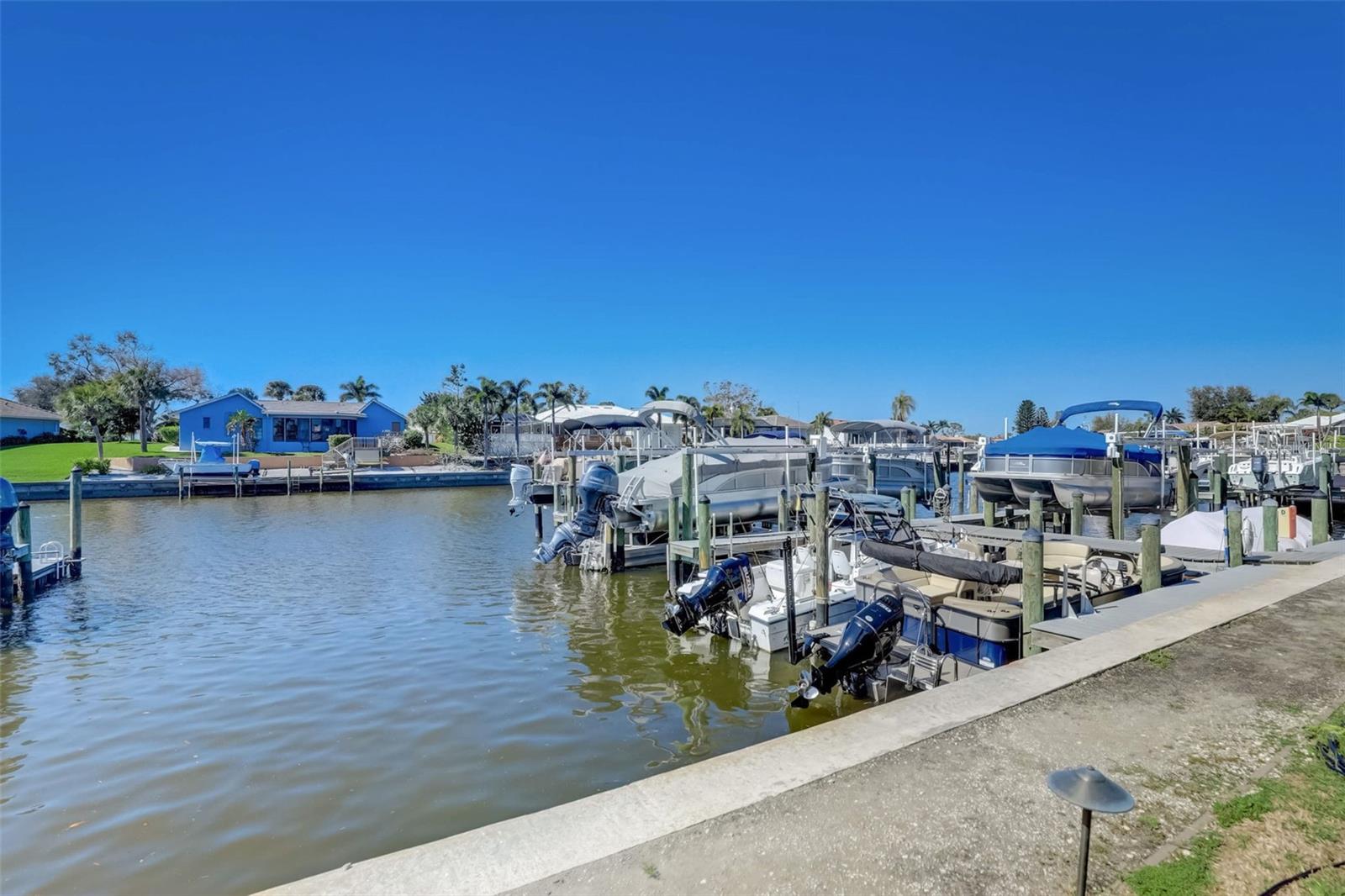 10 S ESPLANADE ST, ENGLEWOOD, FL, 34223