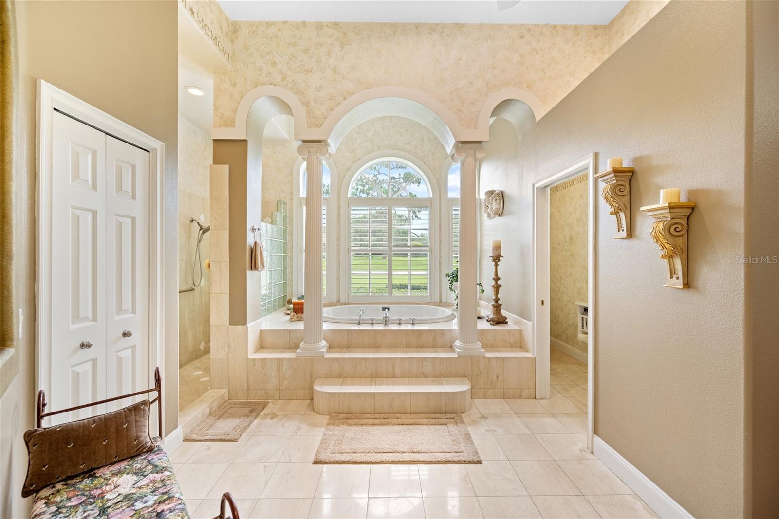 168 RUE DES CHATEAUX, TARPON SPRINGS, FL, 34688