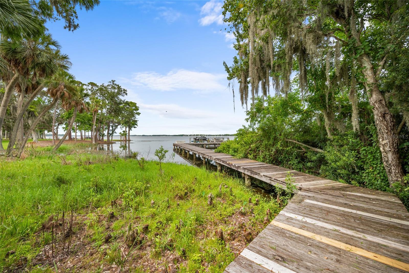 168 RUE DES CHATEAUX, TARPON SPRINGS, FL, 34688