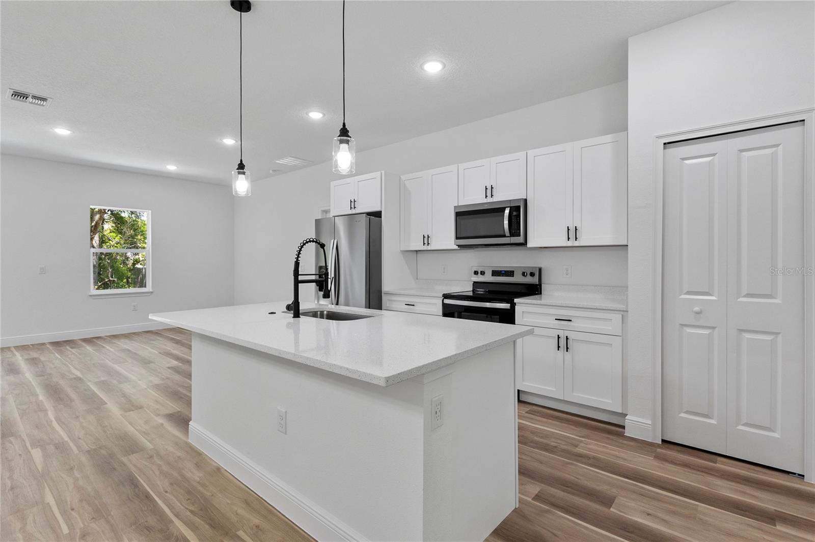 1413 W AMERICA PL, CITRUS SPRINGS, FL, 34434