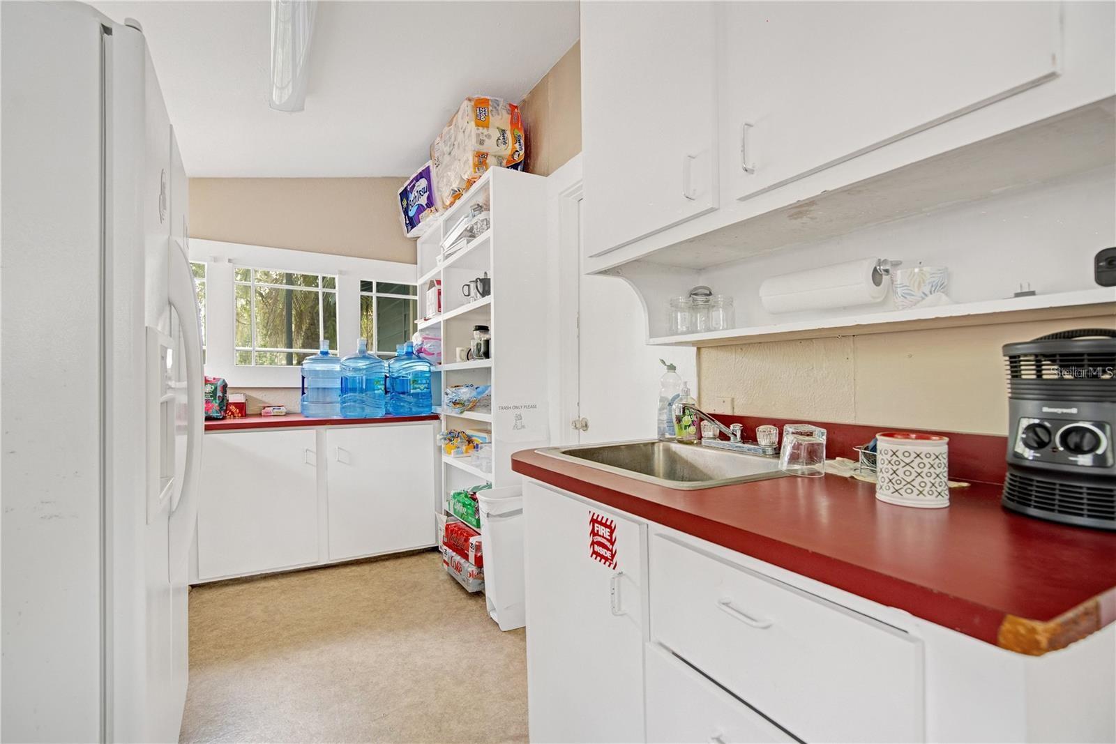 1302 E ROBINSON ST, ORLANDO, FL, 32801