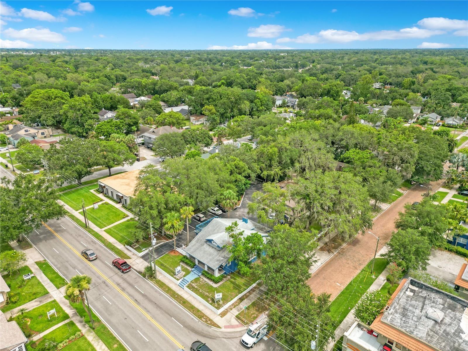 1302 E ROBINSON ST, ORLANDO, FL, 32801