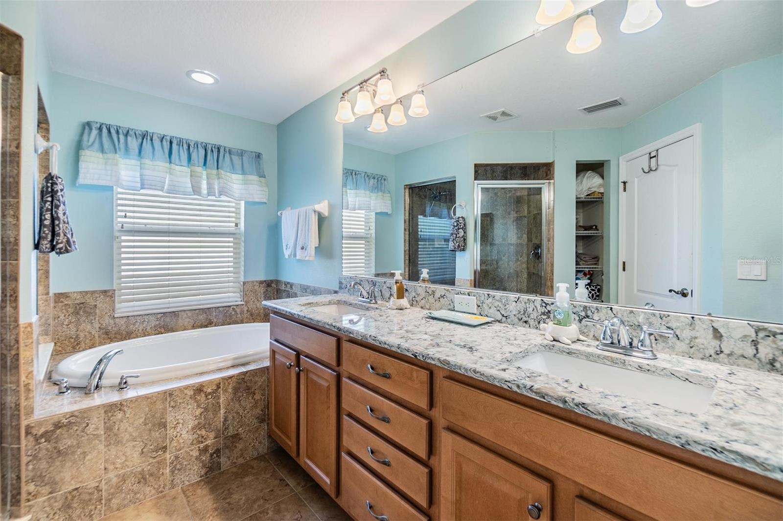 1002 PONDVIEW CT, TARPON SPRINGS, FL, 34689