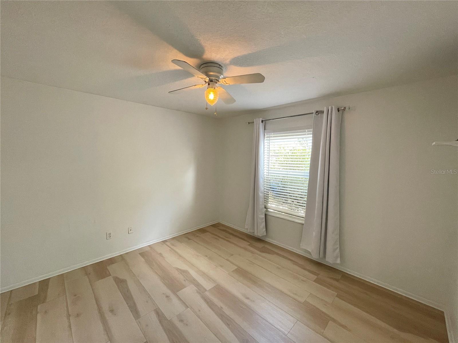 1015 S TUTTLE AVE, SARASOTA, FL, 34237