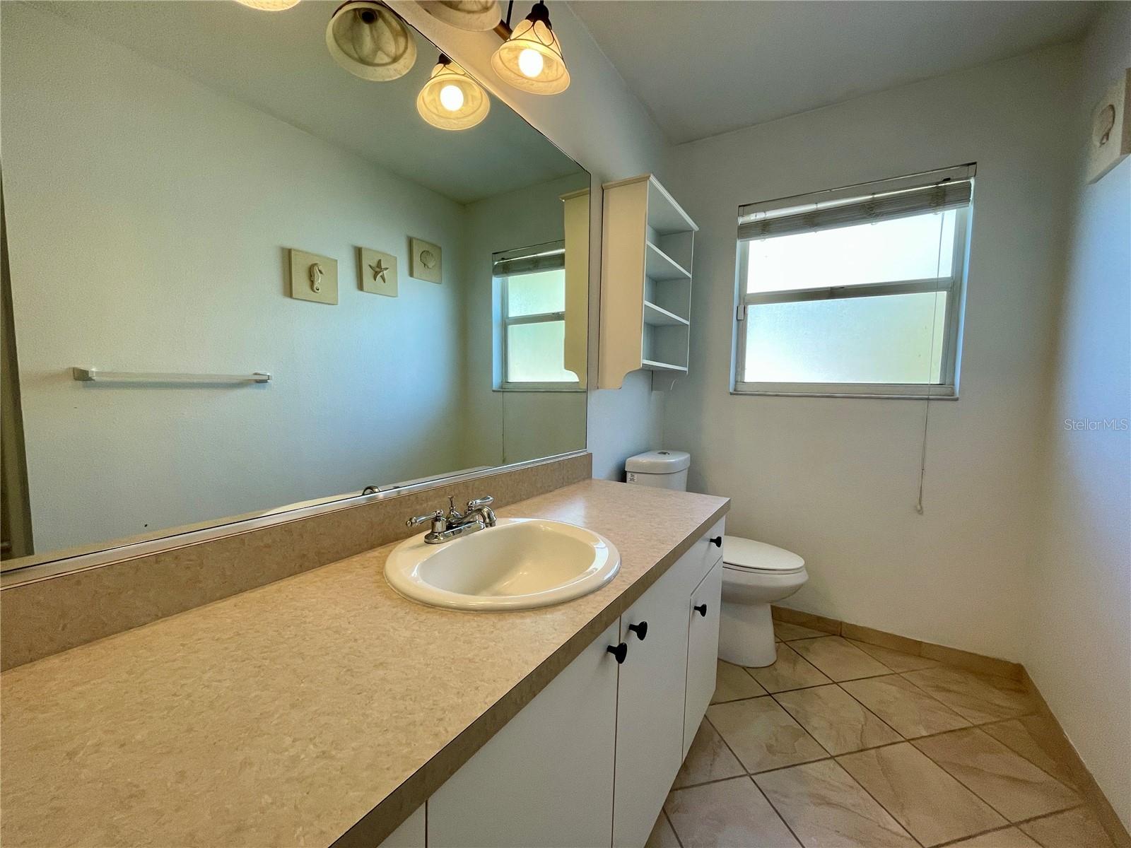 1015 S TUTTLE AVE, SARASOTA, FL, 34237