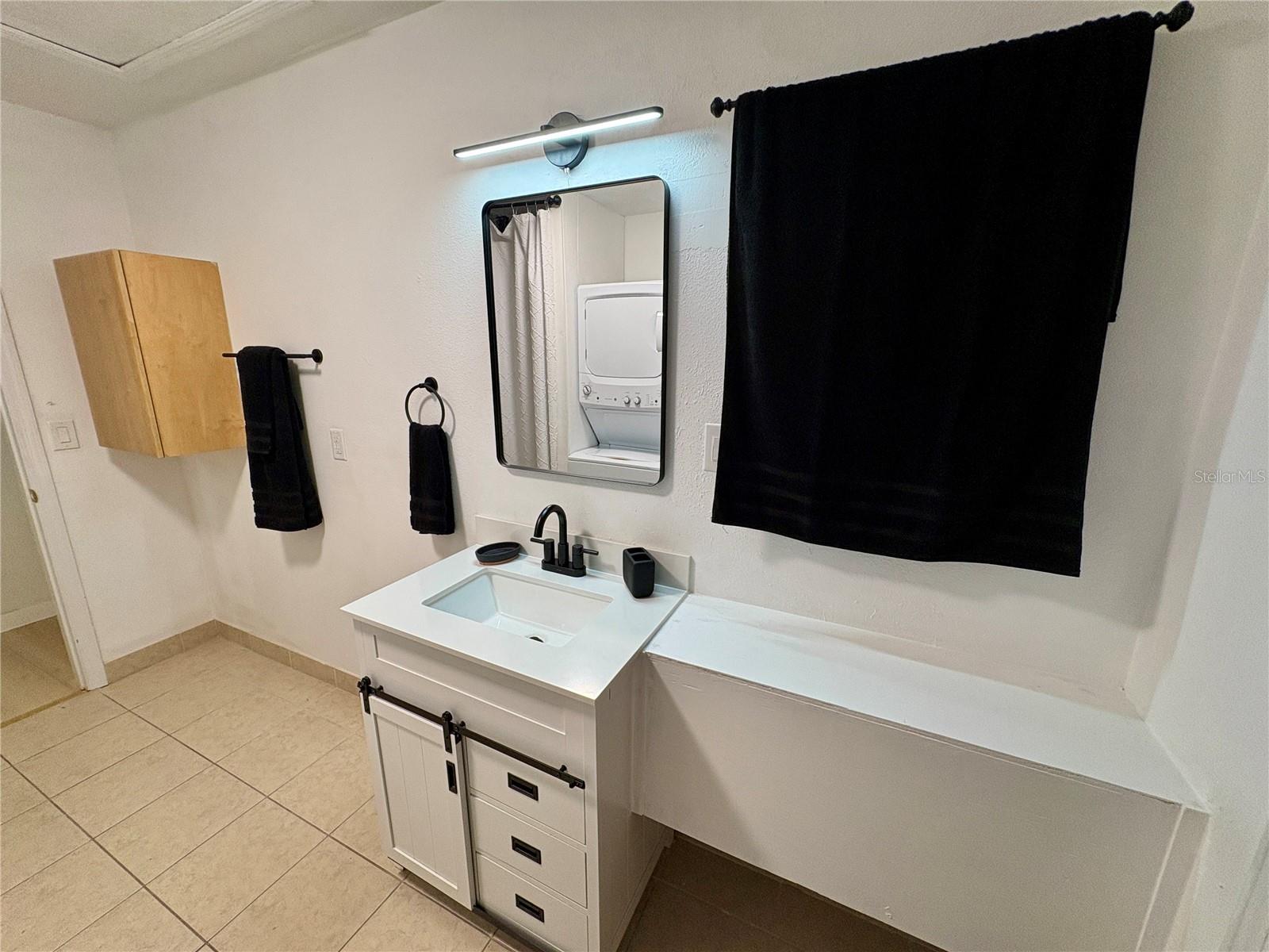 1015 S TUTTLE AVE, SARASOTA, FL, 34237