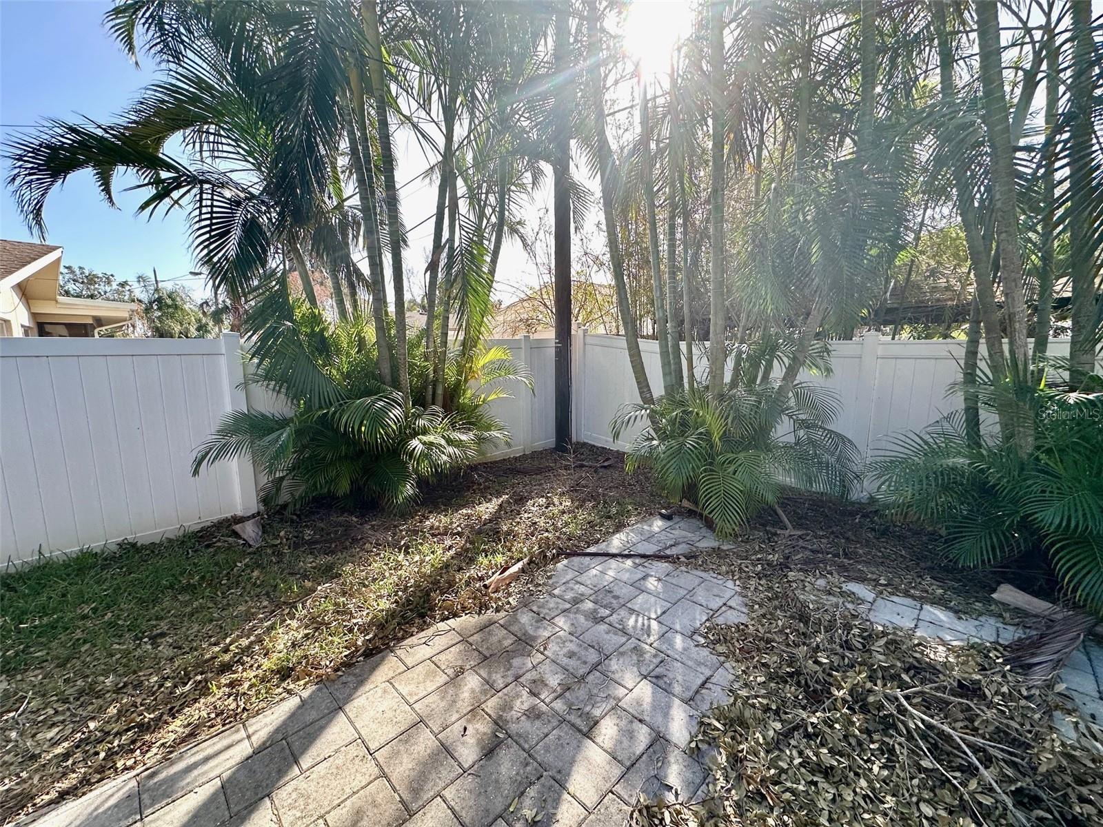 1818 MICHIGAN AVE NE, ST PETERSBURG, FL, 33703