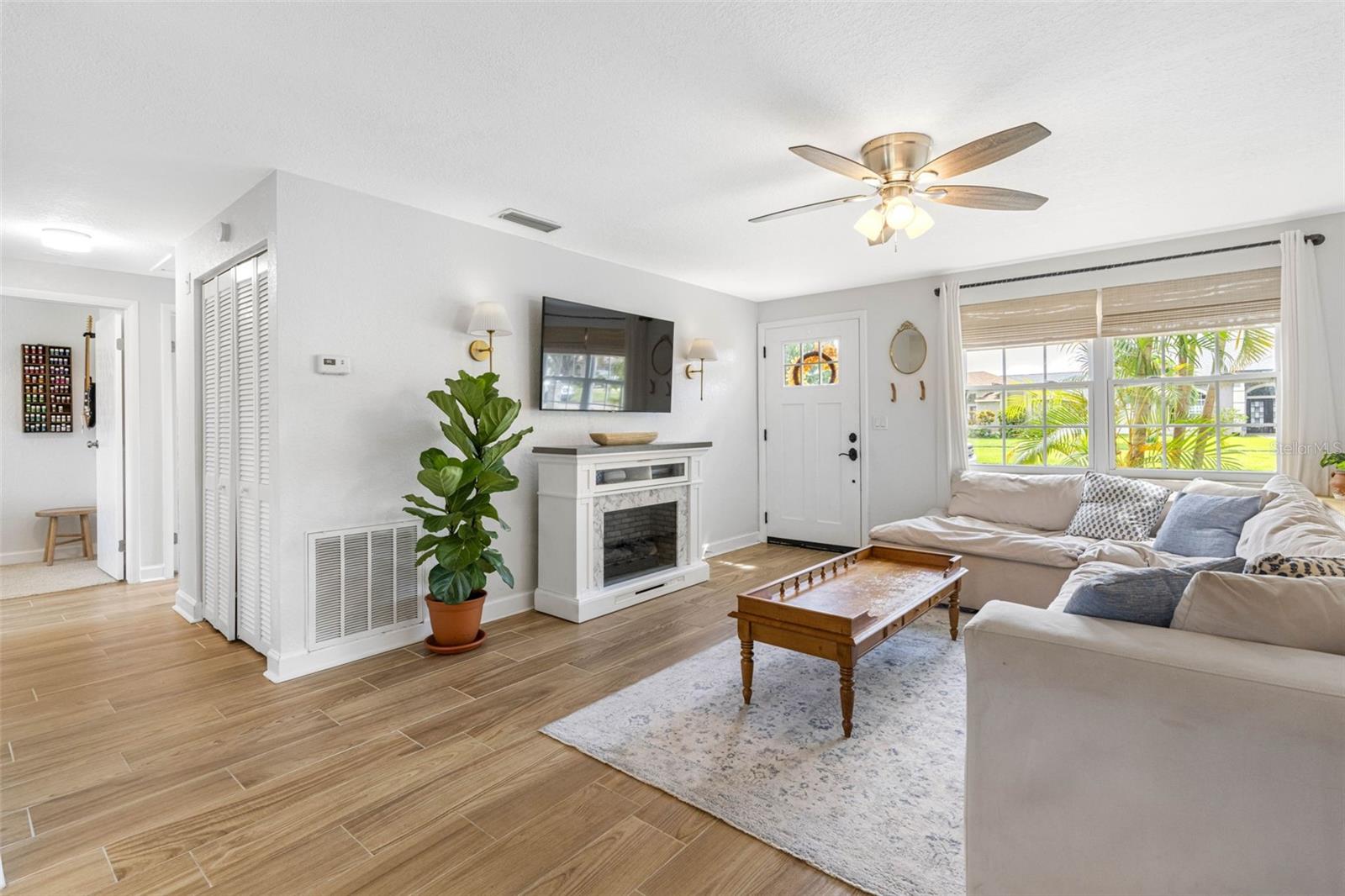 206 LEXINGTON ST, OLDSMAR, FL, 34677