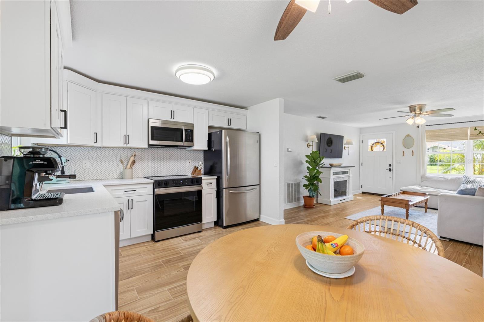 206 LEXINGTON ST, OLDSMAR, FL, 34677