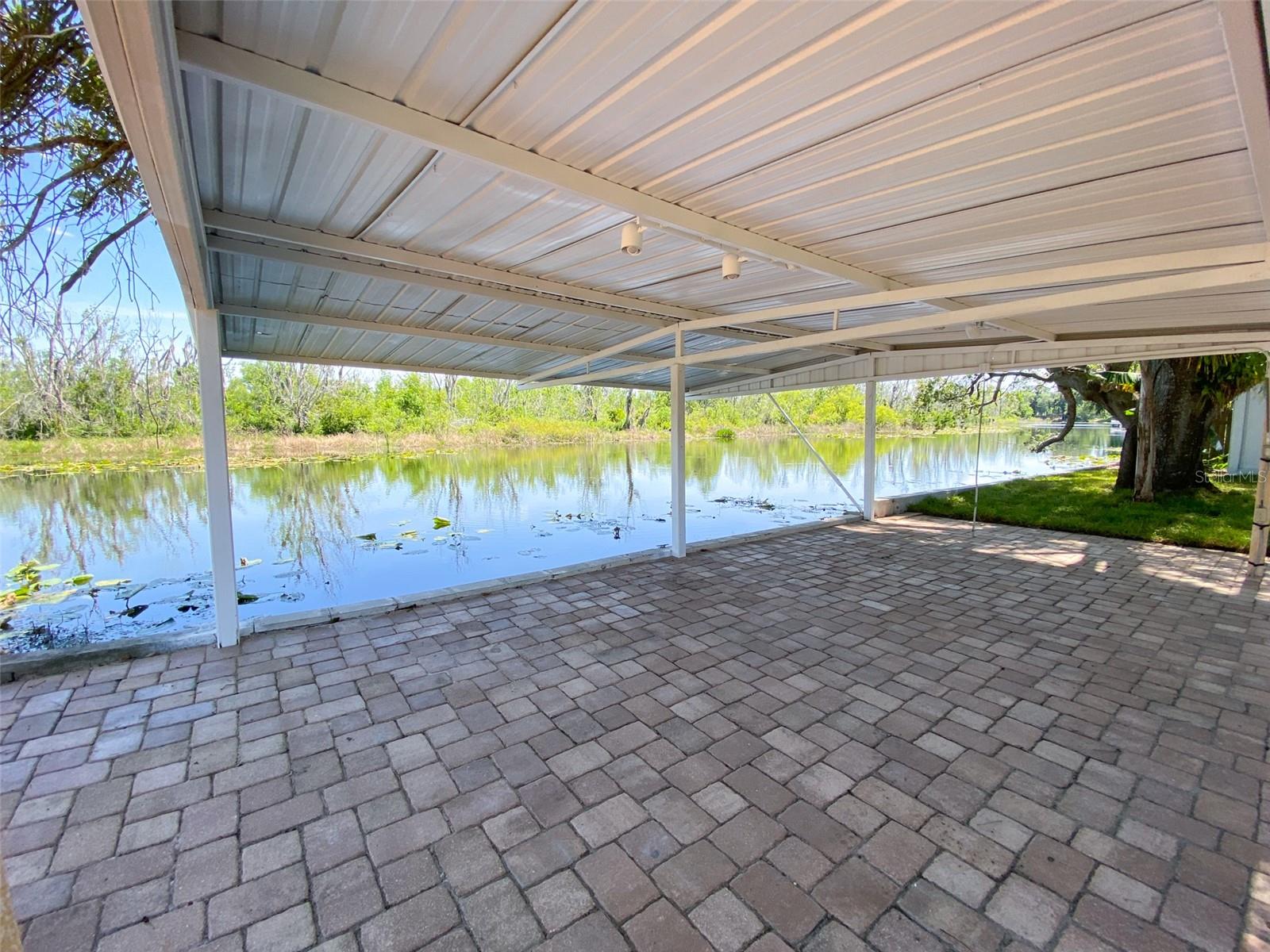 28046 LOIS DR DR, TAVARES, FL, 32778