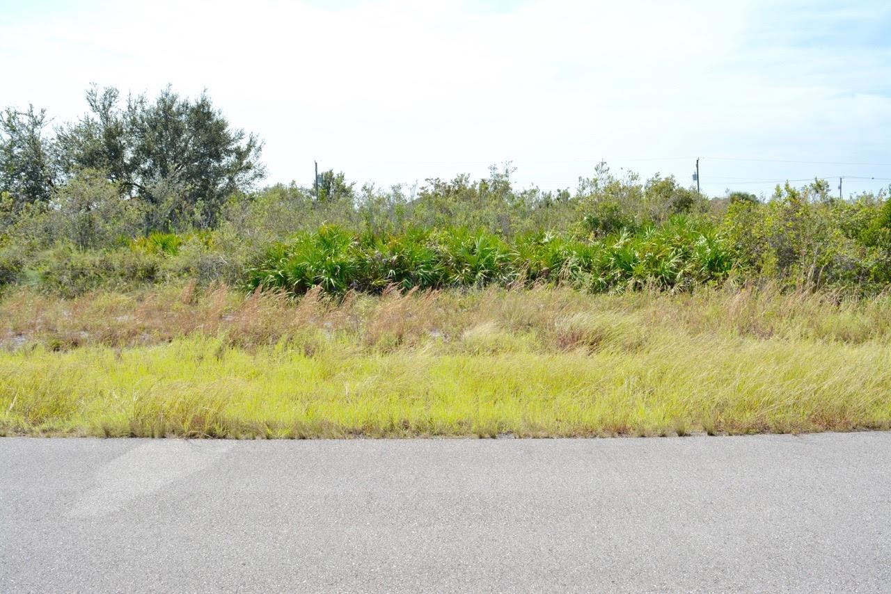 2811 70TH ST W, LEHIGH ACRES, FL, 33971