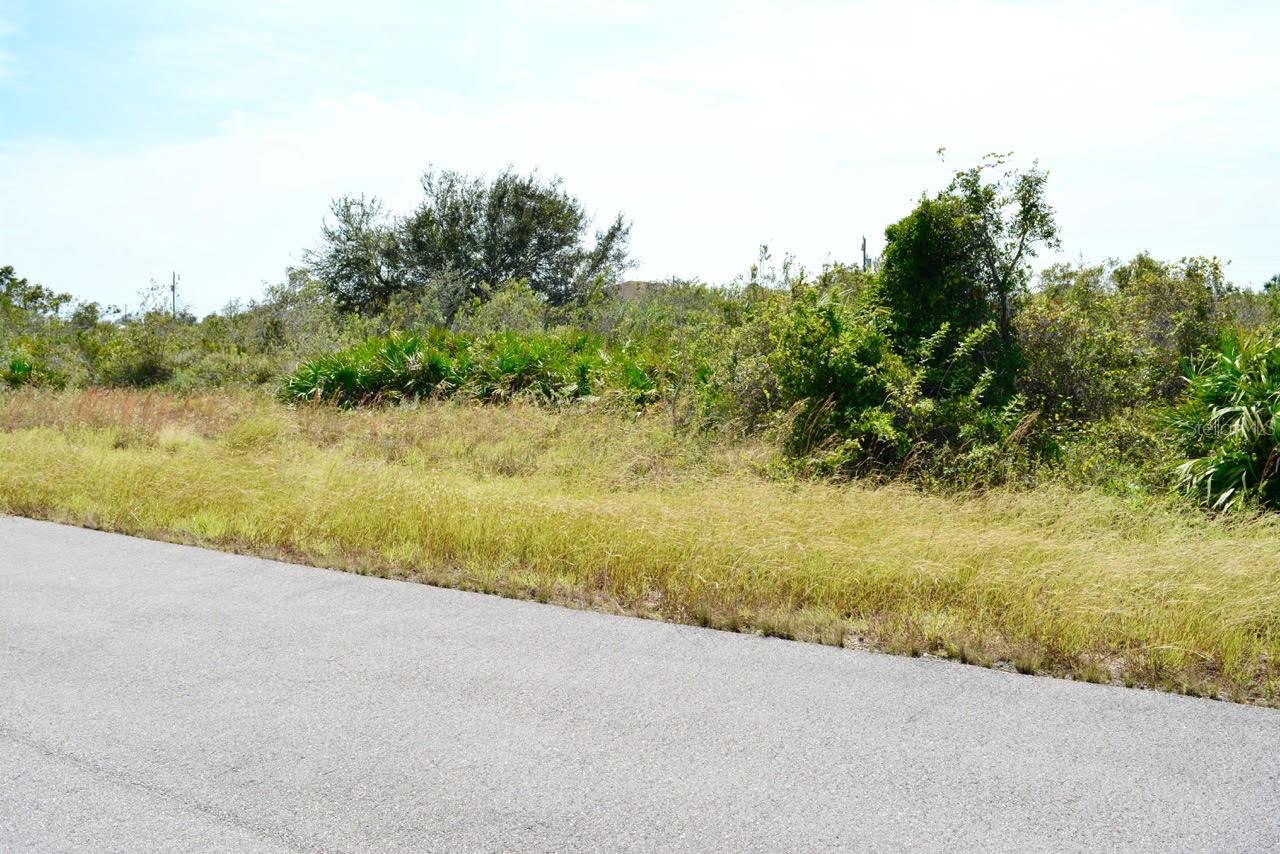 2811 70TH ST W, LEHIGH ACRES, FL, 33971