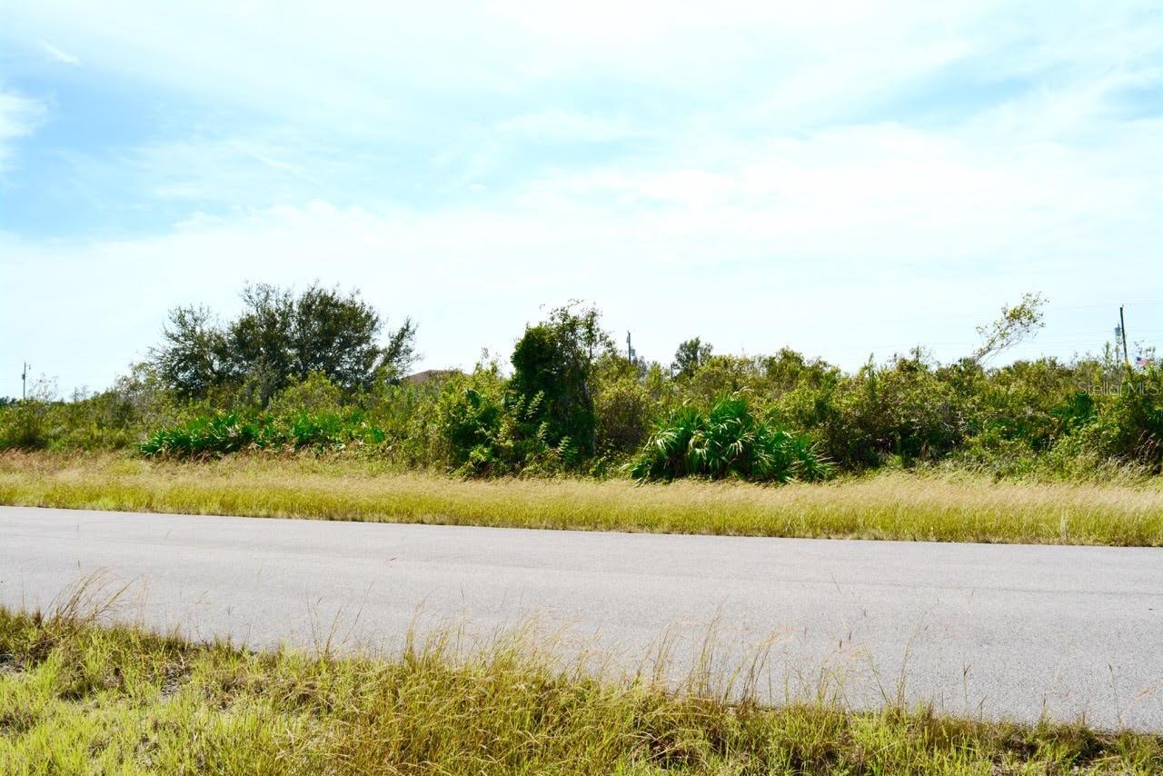2811 70TH ST W, LEHIGH ACRES, FL, 33971