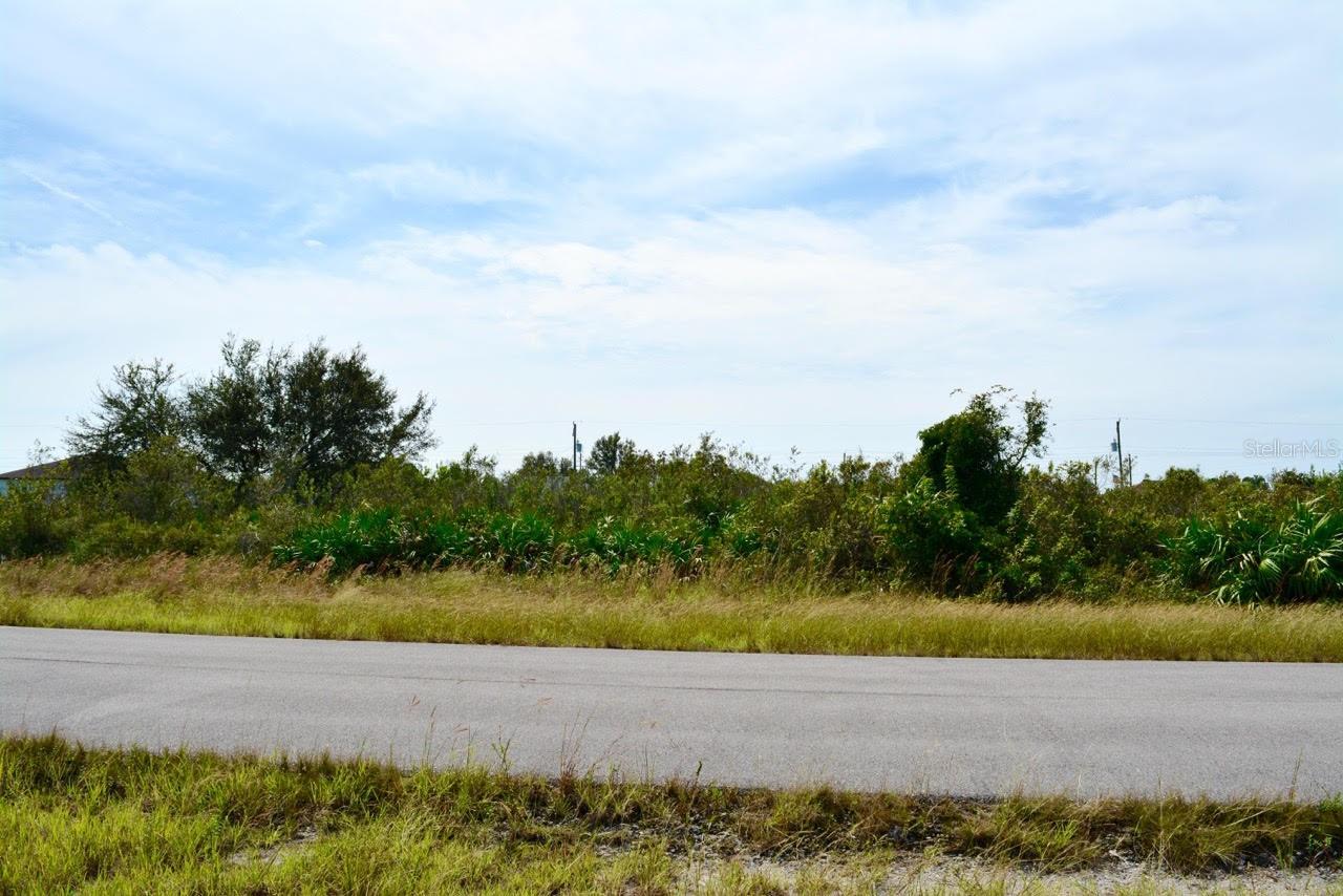 2811 70TH ST W, LEHIGH ACRES, FL, 33971