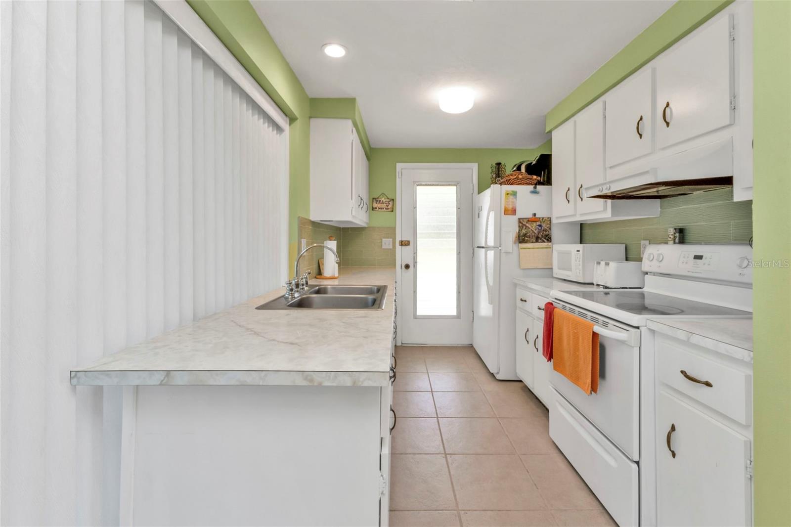 2538 AUBURN BLVD, PORT CHARLOTTE, FL, 33948
