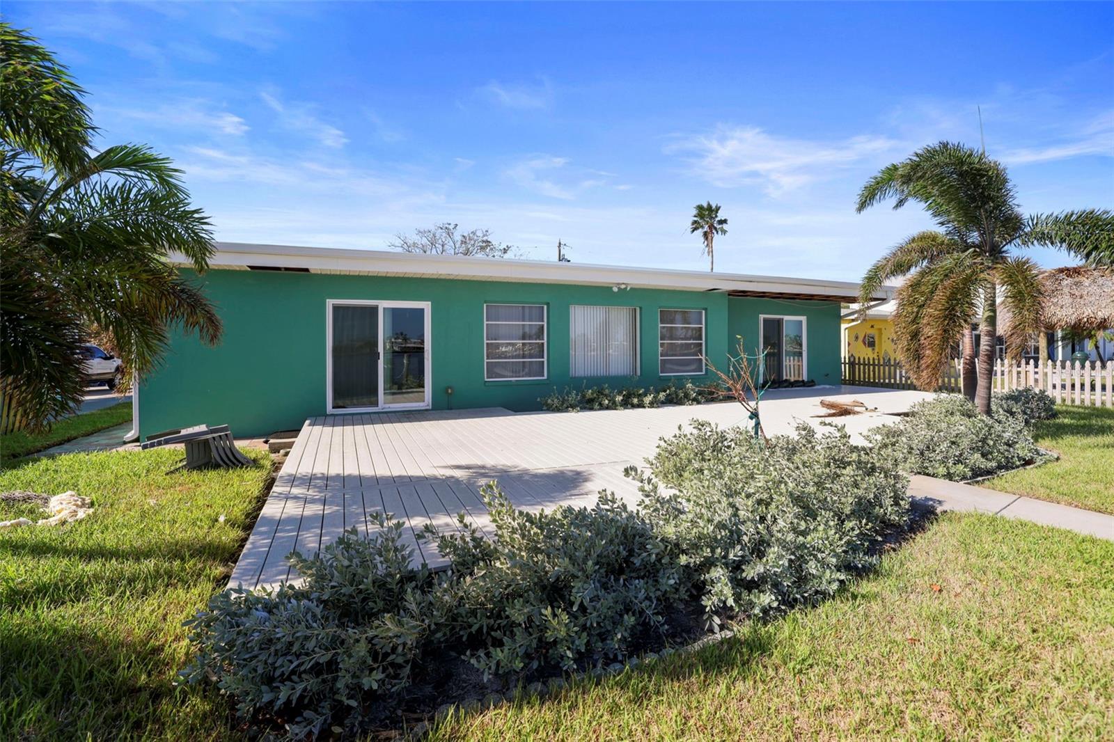 16105 REDINGTON DR, REDINGTON BEACH, FL, 33708