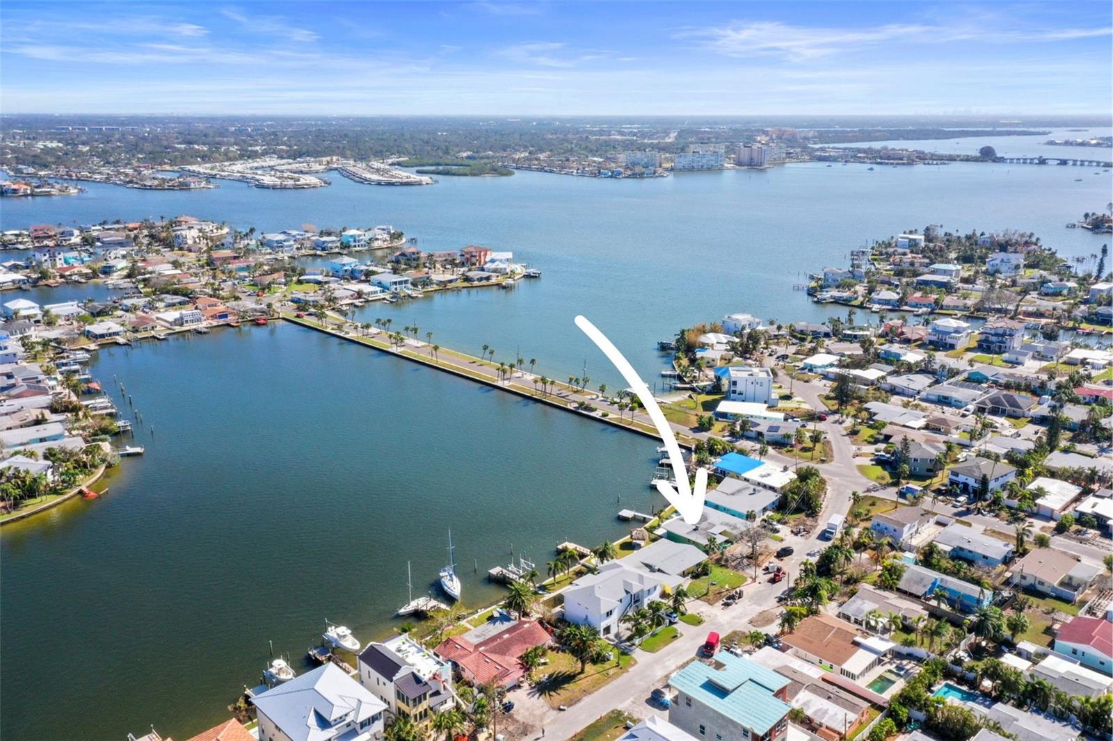 16105 REDINGTON DR, REDINGTON BEACH, FL, 33708