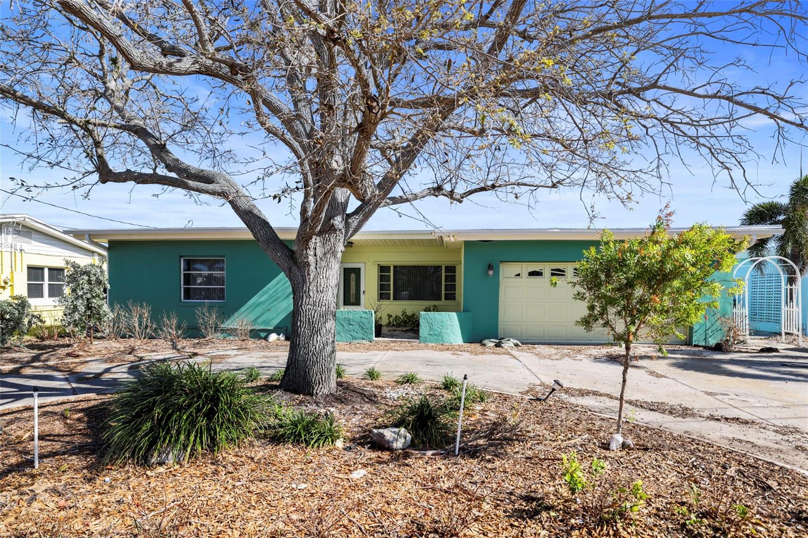 16105 REDINGTON DR, REDINGTON BEACH, FL, 33708