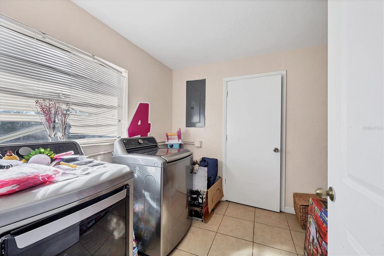 121 GRANADA BLVD, NORTH PORT, FL, 34287