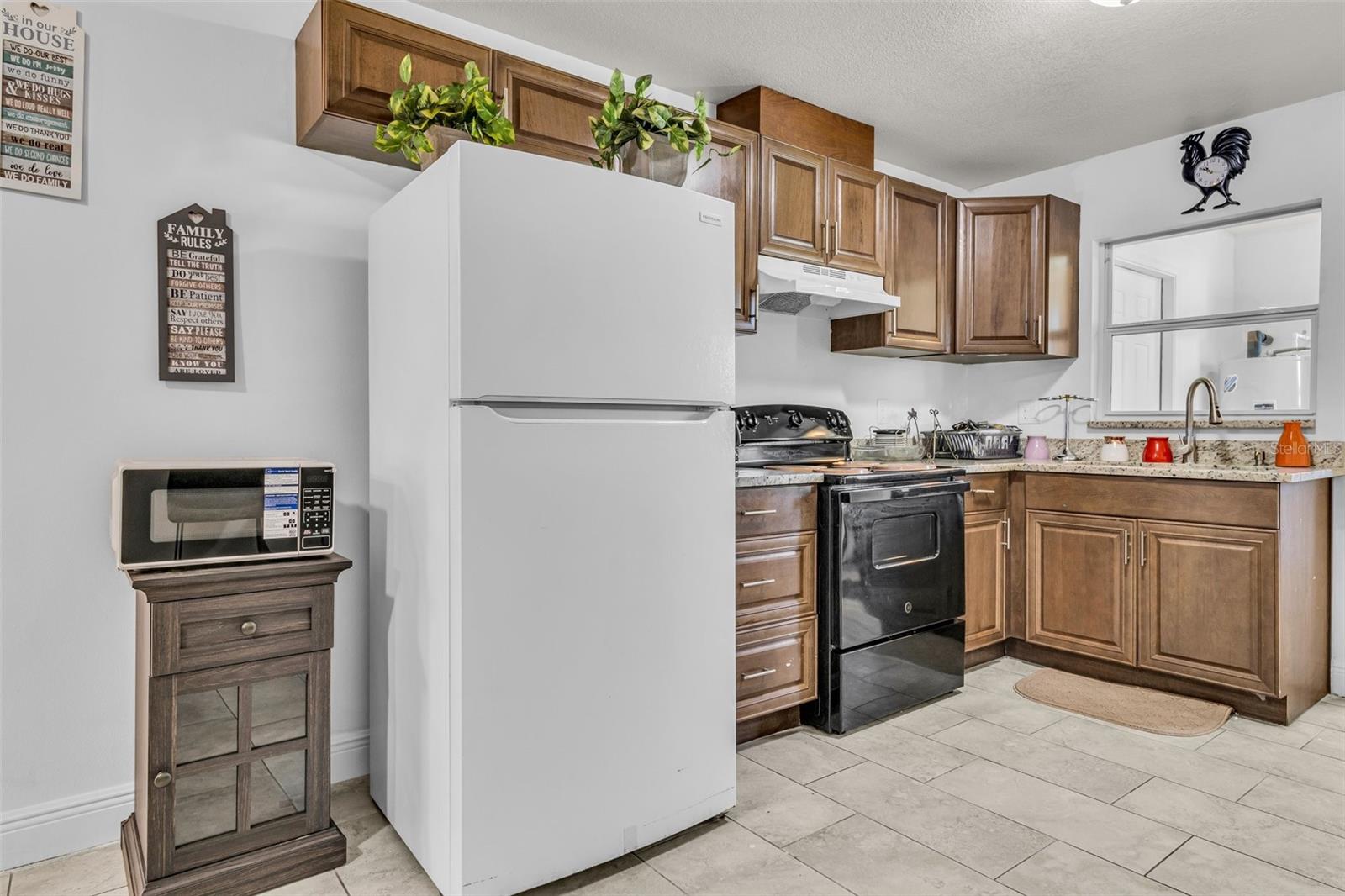 3301 E IDA ST, TAMPA, FL, 33610