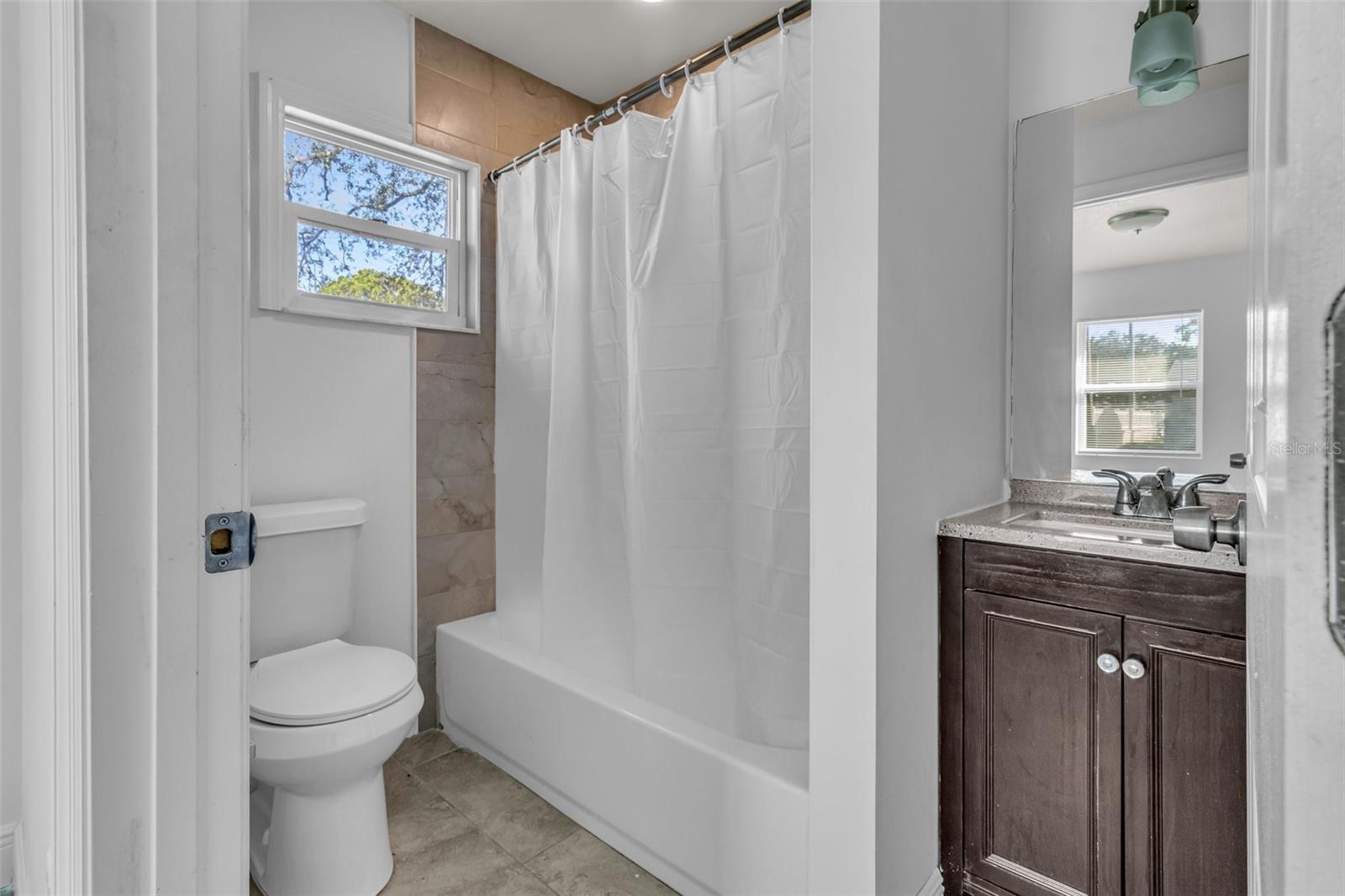 3301 E IDA ST, TAMPA, FL, 33610