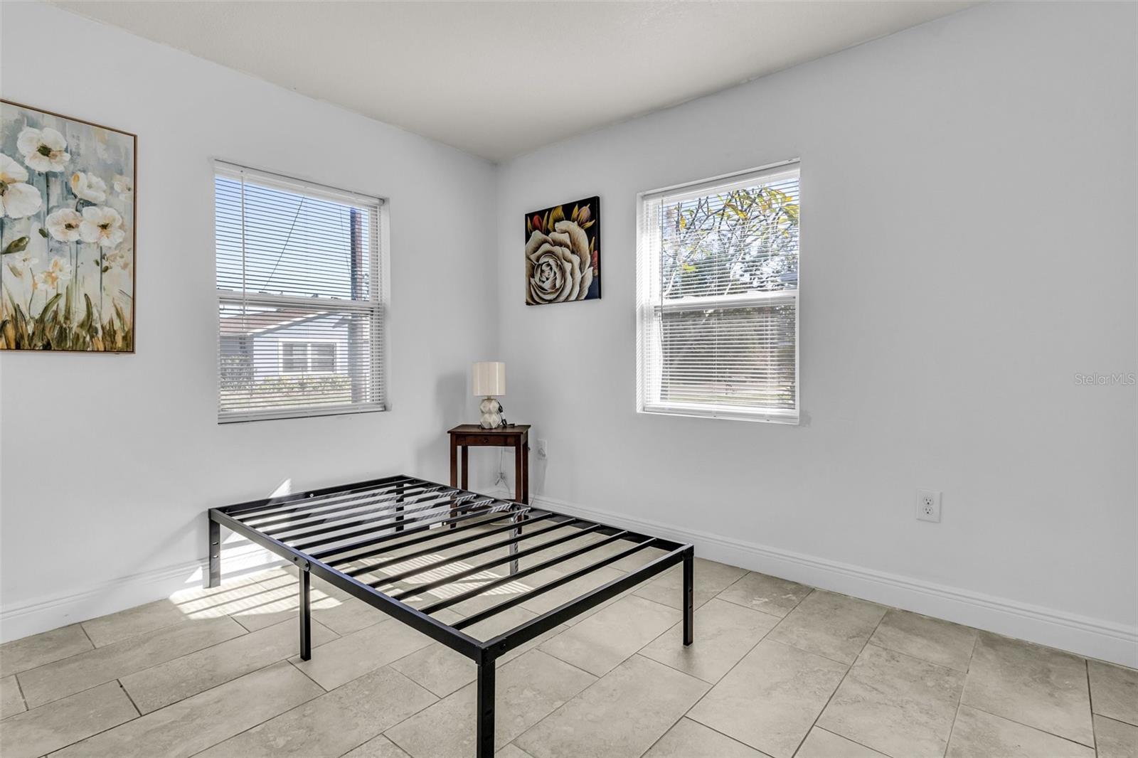 3301 E IDA ST, TAMPA, FL, 33610