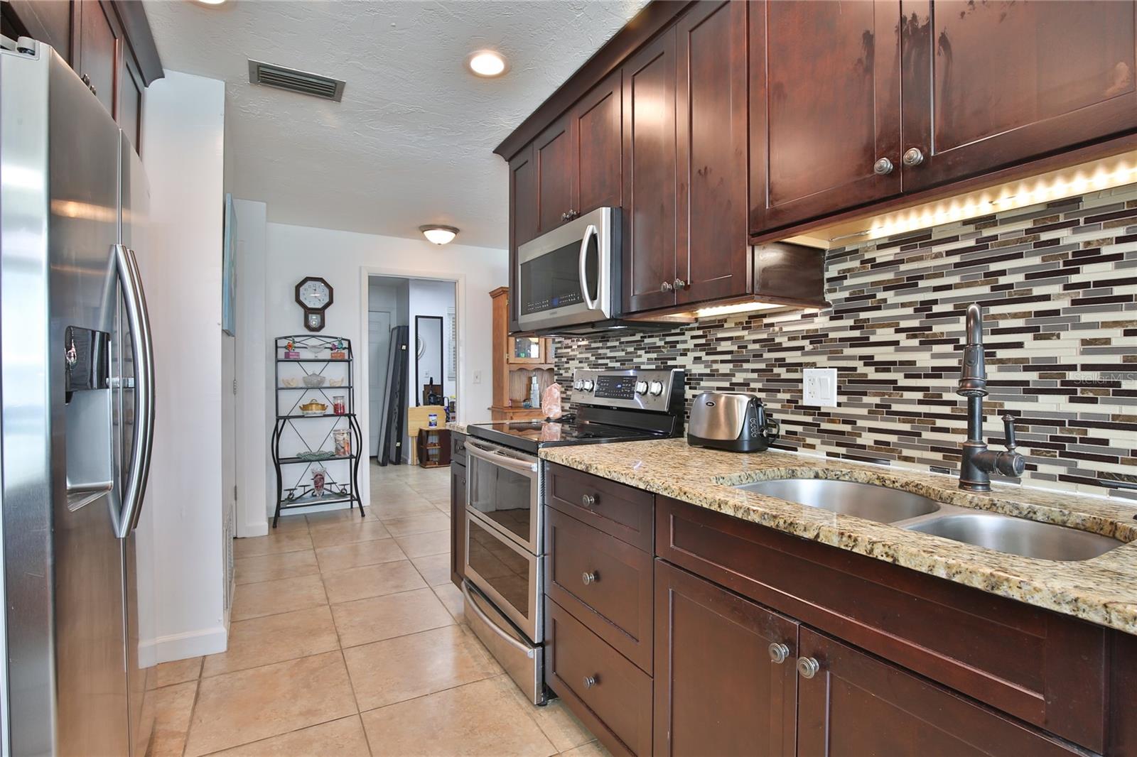 7207 13TH AVE W, BRADENTON, FL, 34209