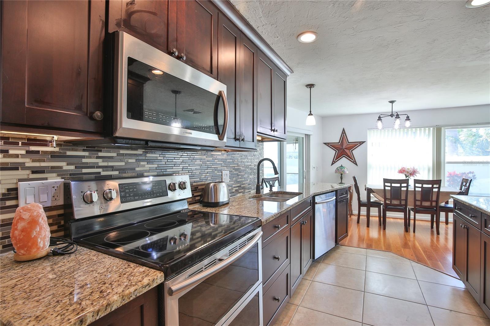 7207 13TH AVE W, BRADENTON, FL, 34209