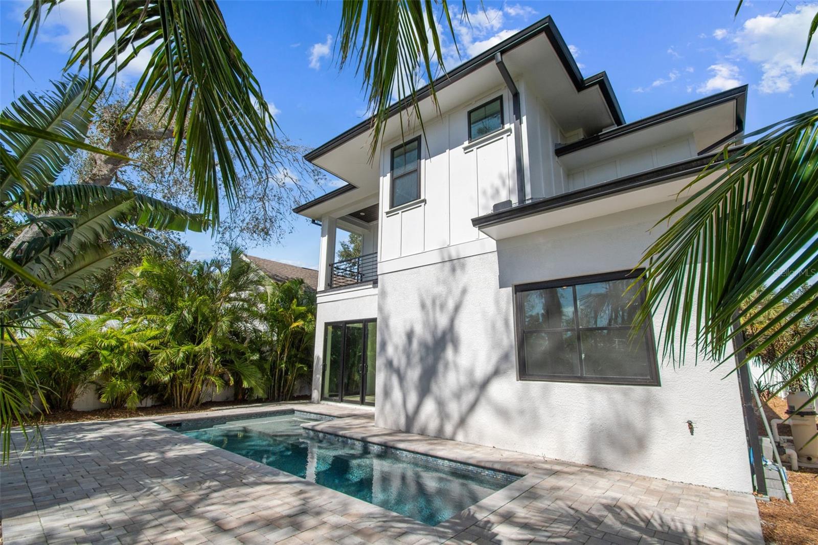 2318 BAY ST, SARASOTA, FL, 34237
