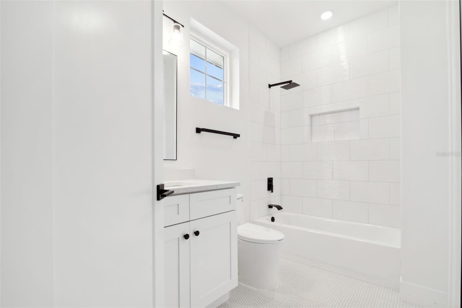 2318 BAY ST, SARASOTA, FL, 34237