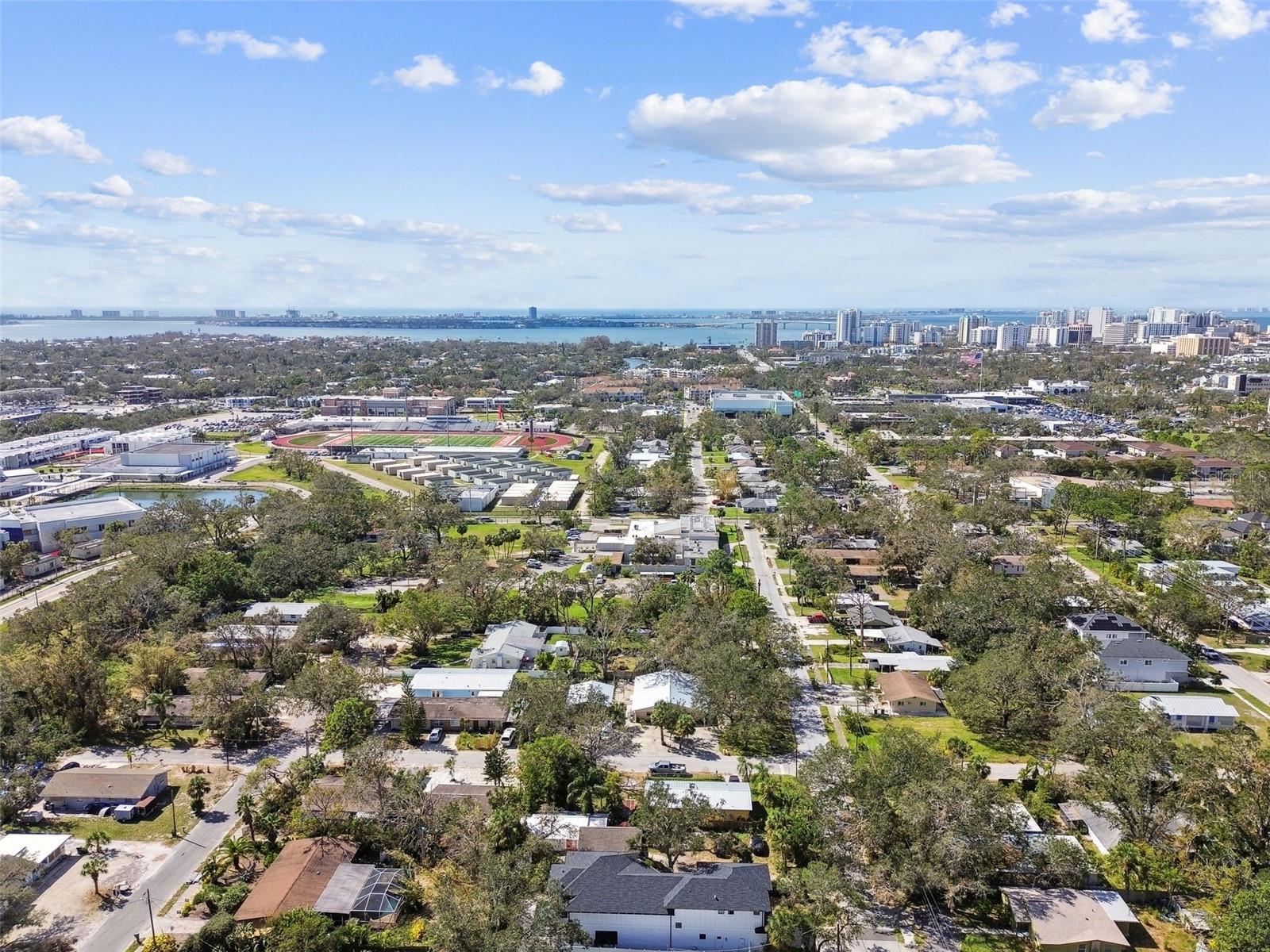 2318 BAY ST, SARASOTA, FL, 34237
