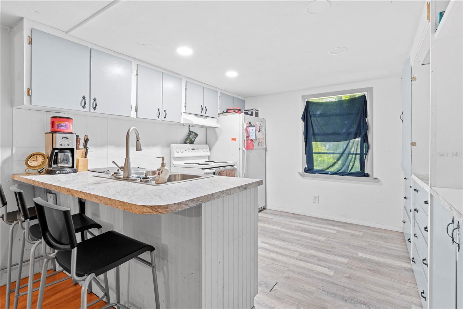 18022 LONG LAKE DR, HUDSON, FL, 34667