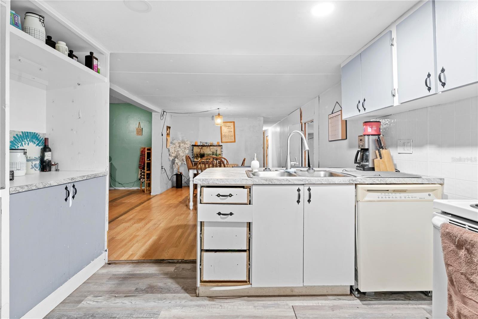 18022 LONG LAKE DR, HUDSON, FL, 34667