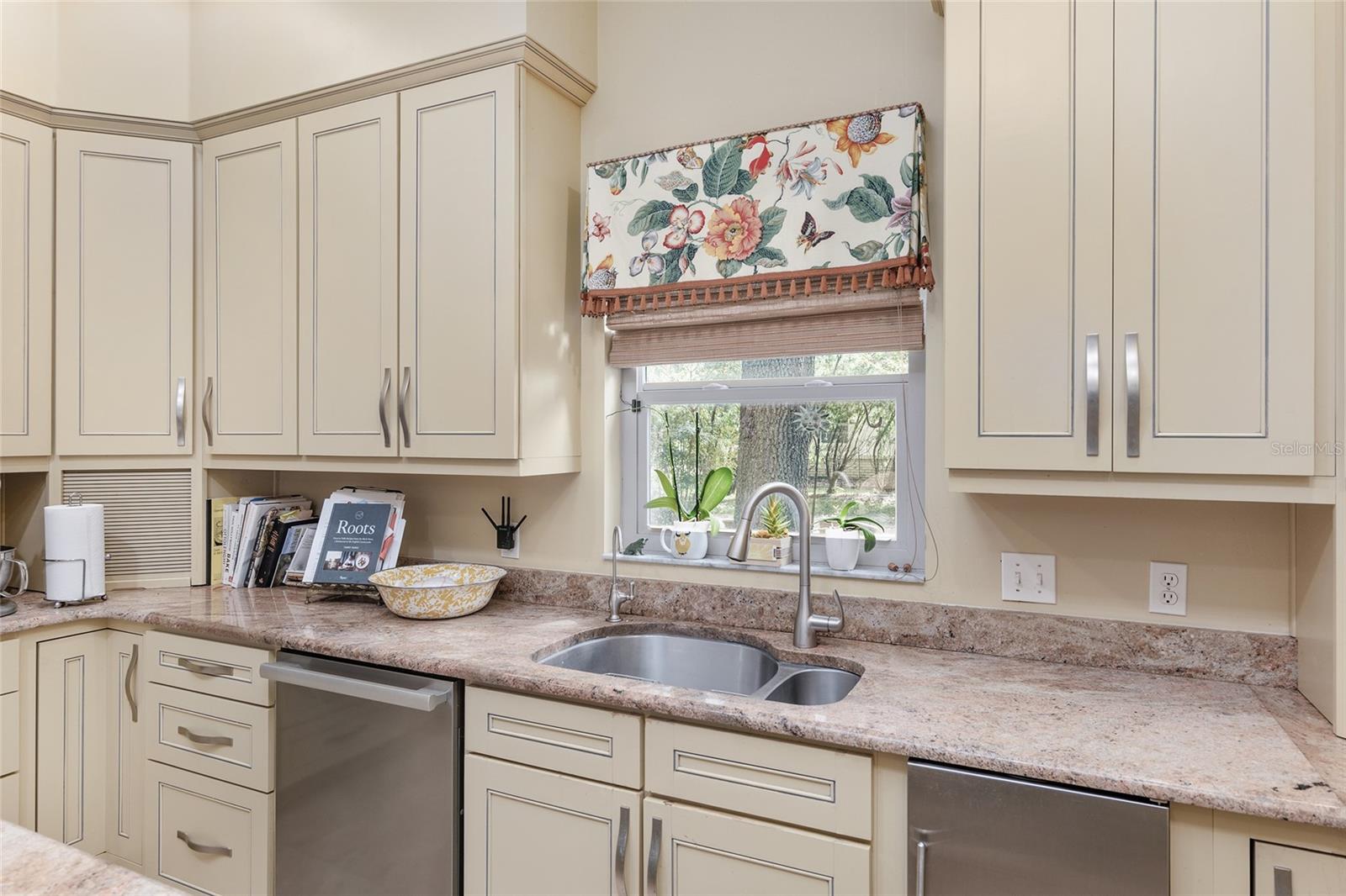 2210 SE LAUREL RUN DR, OCALA, FL, 34471