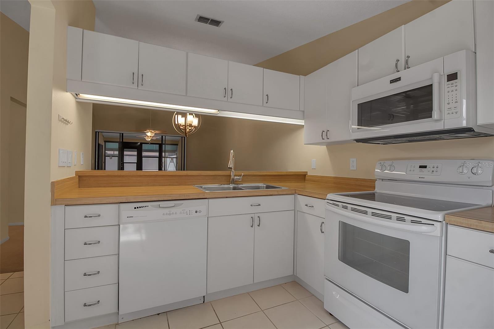 2910 OAK LN #2910, BRADENTON, FL, 34209