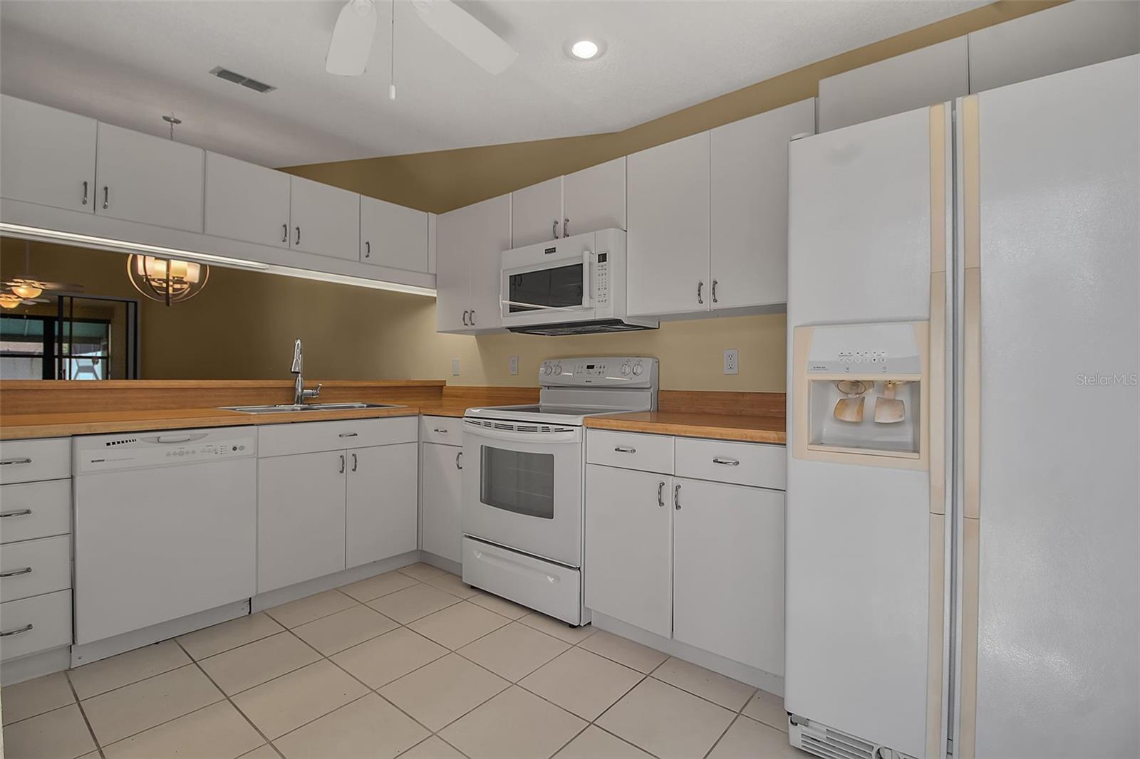 2910 OAK LN #2910, BRADENTON, FL, 34209