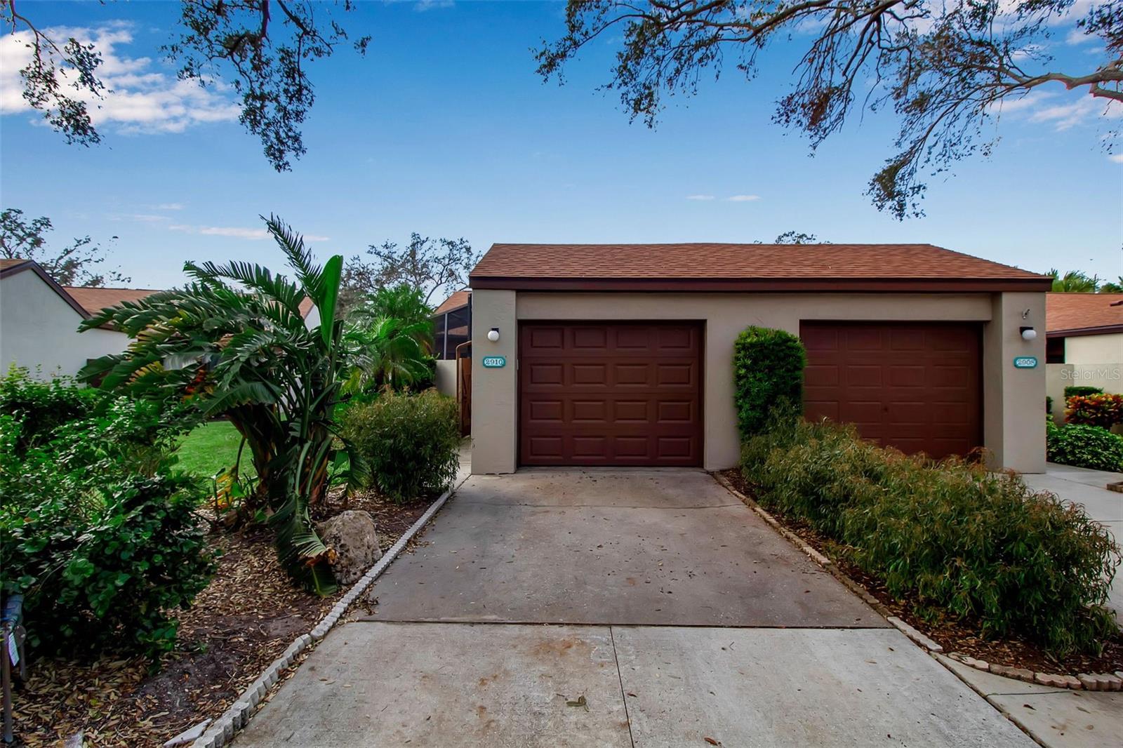 2910 OAK LN #2910, BRADENTON, FL, 34209
