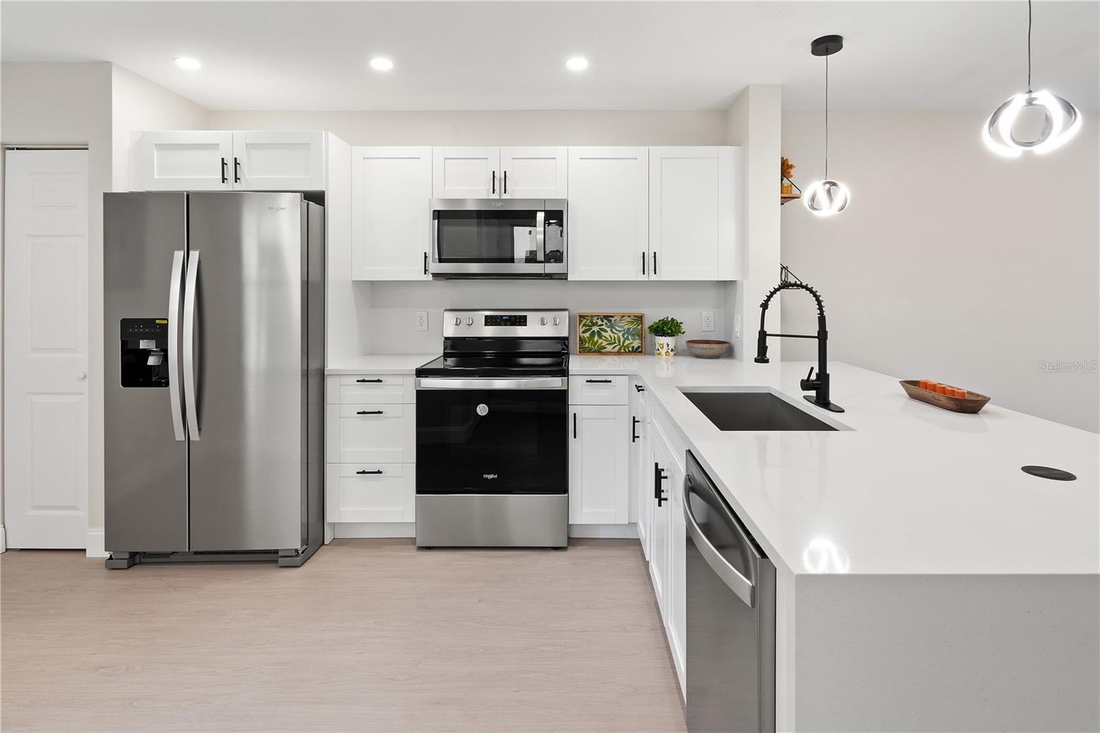 1706 GARDEN LAKE DR #1706, WINTER HAVEN, FL, 33884