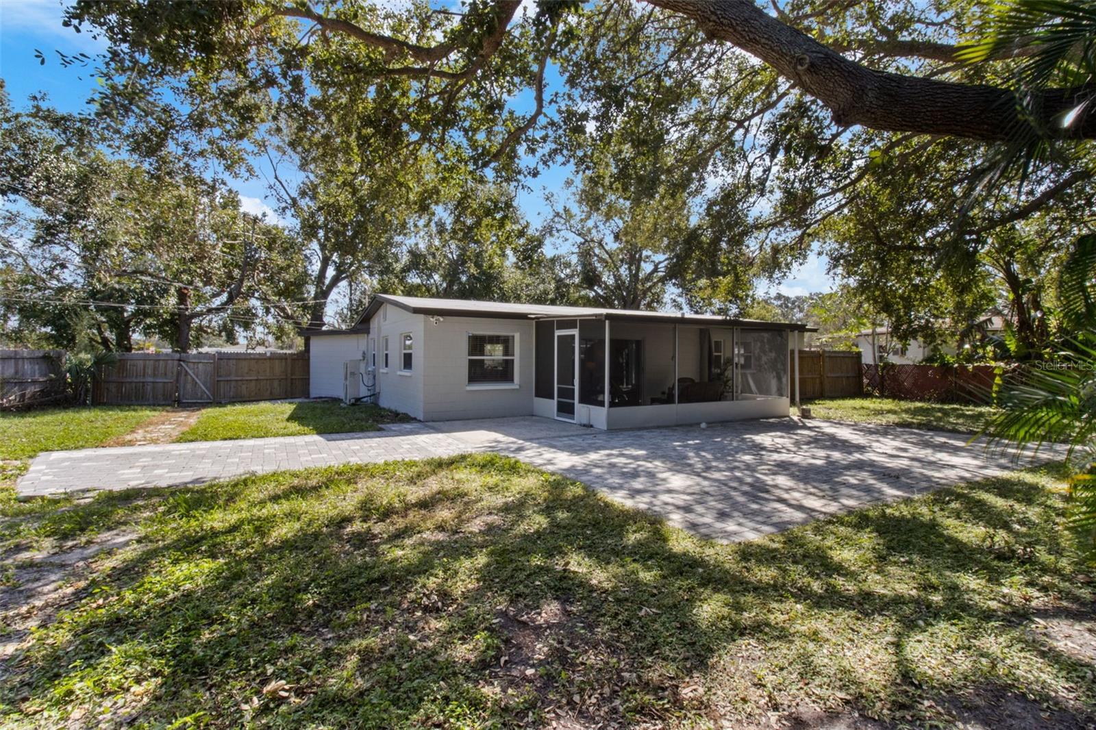 6964 GEORGE M LYNCH DR N, ST PETERSBURG, FL, 33702