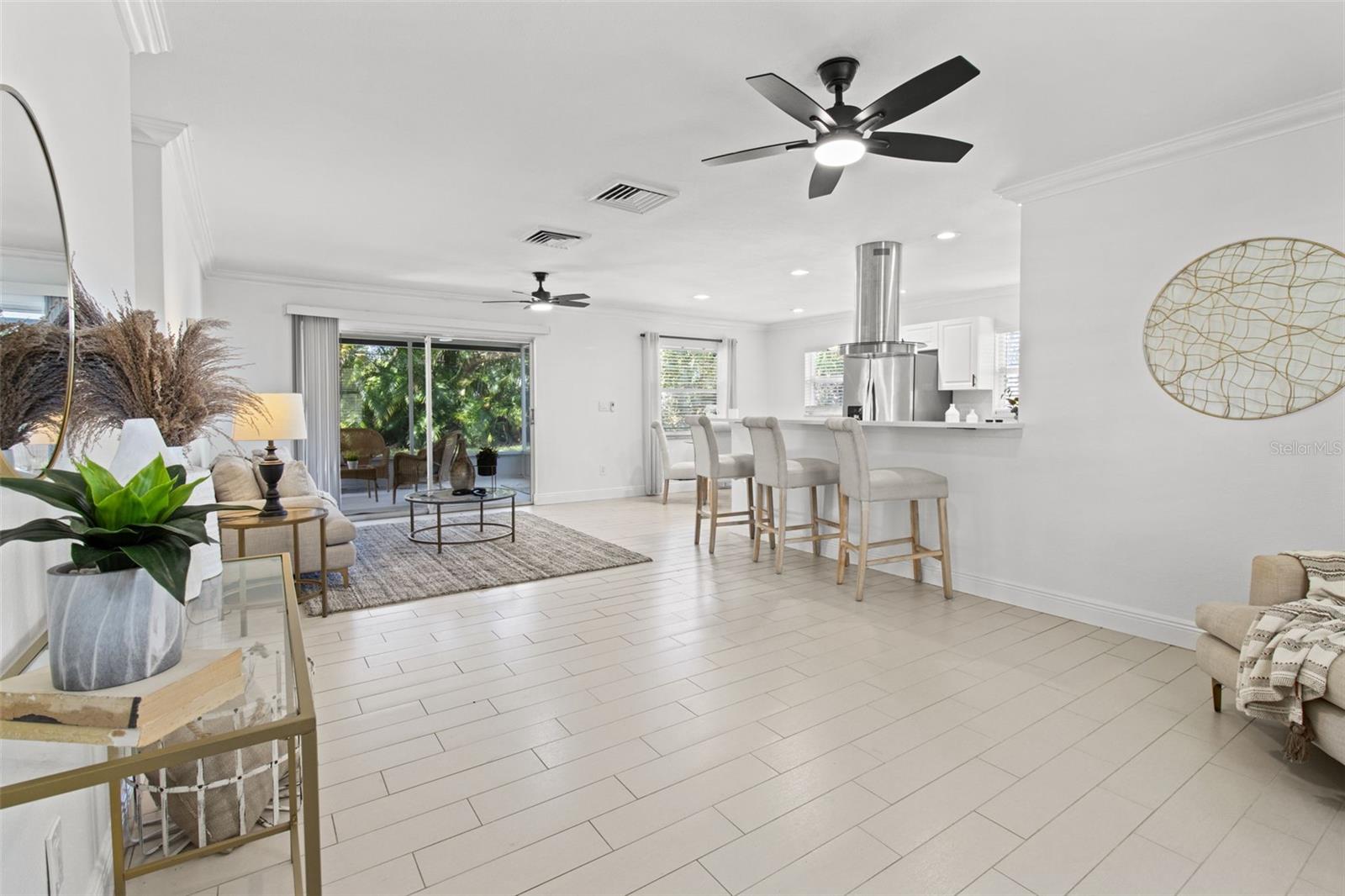 6964 GEORGE M LYNCH DR N, ST PETERSBURG, FL, 33702