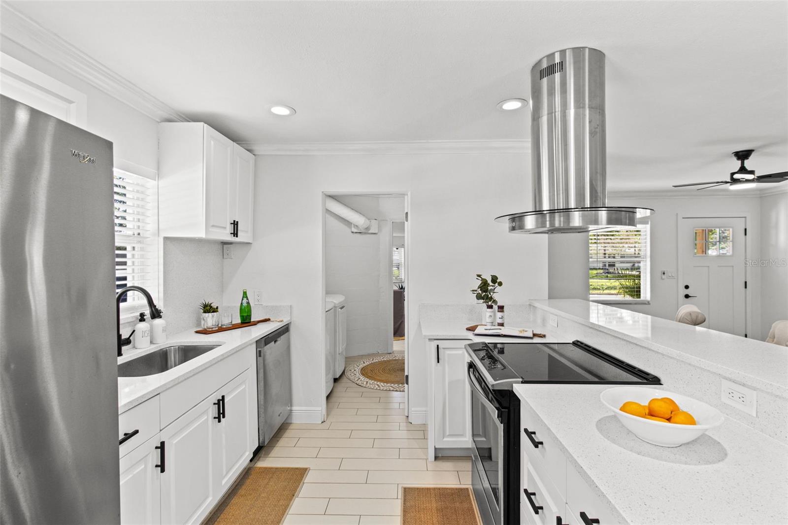 6964 GEORGE M LYNCH DR N, ST PETERSBURG, FL, 33702