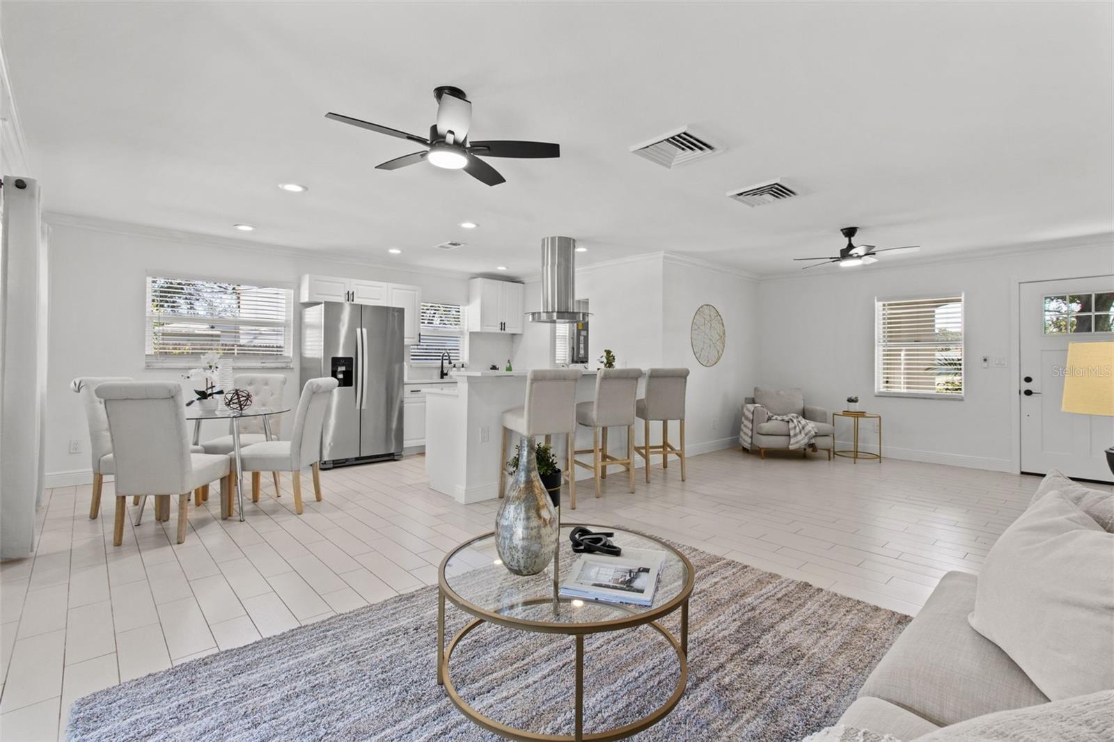6964 GEORGE M LYNCH DR N, ST PETERSBURG, FL, 33702