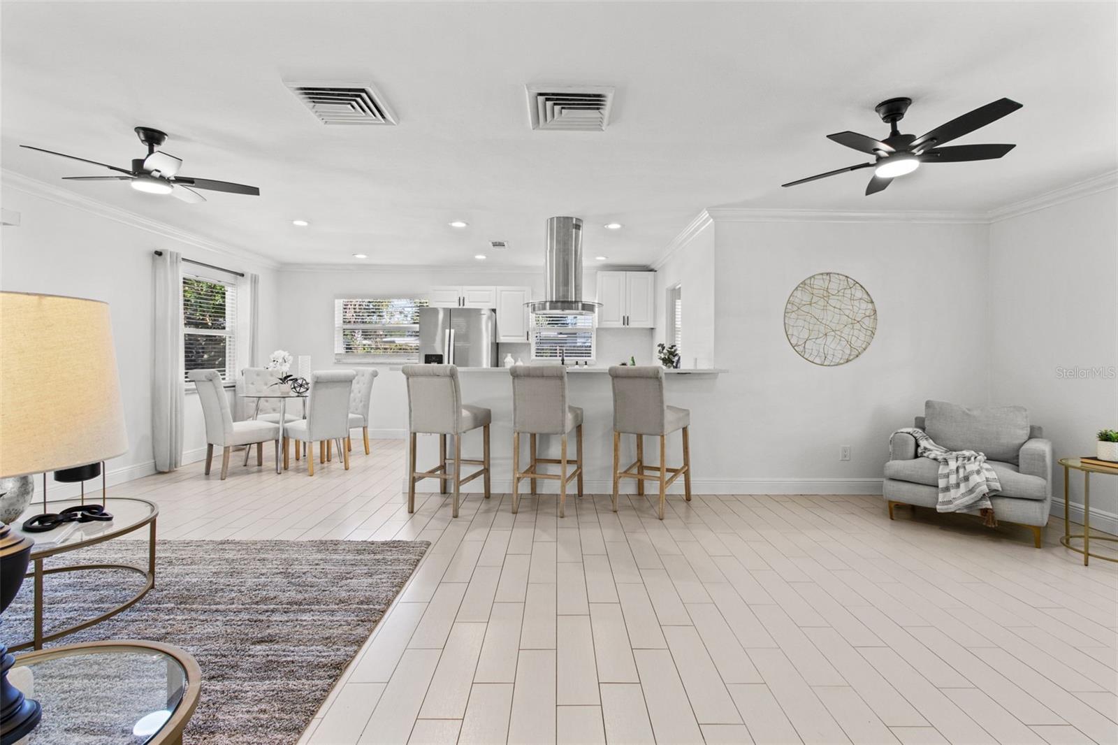 6964 GEORGE M LYNCH DR N, ST PETERSBURG, FL, 33702